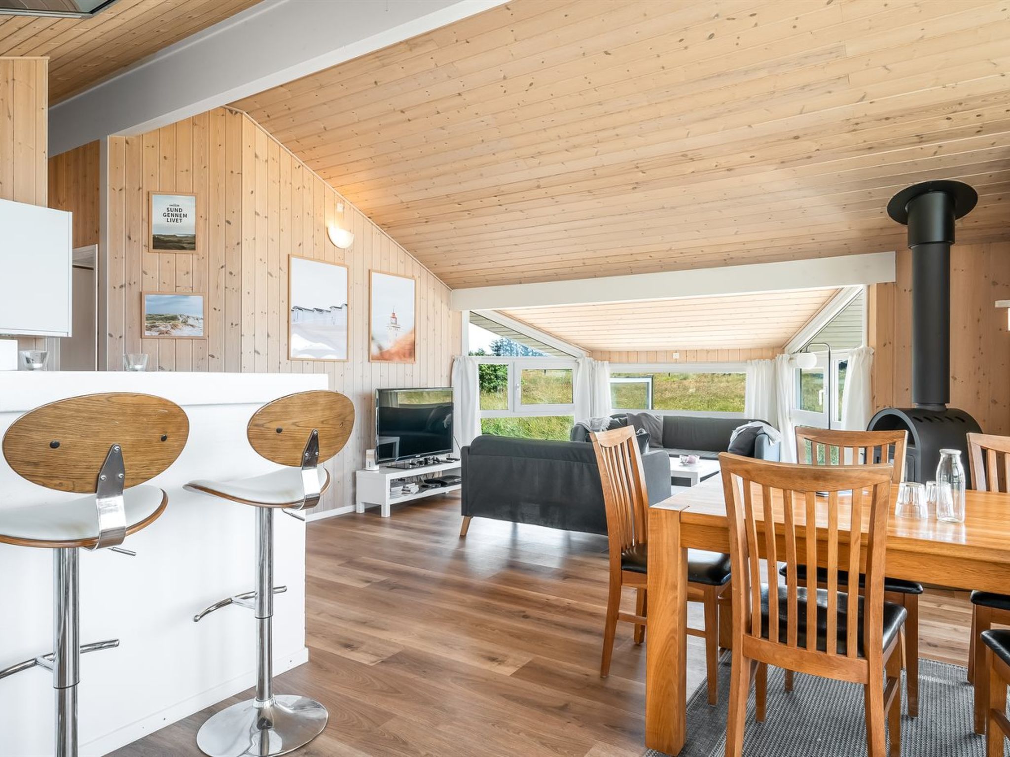 "Katla" - 400m from the sea - Binnen