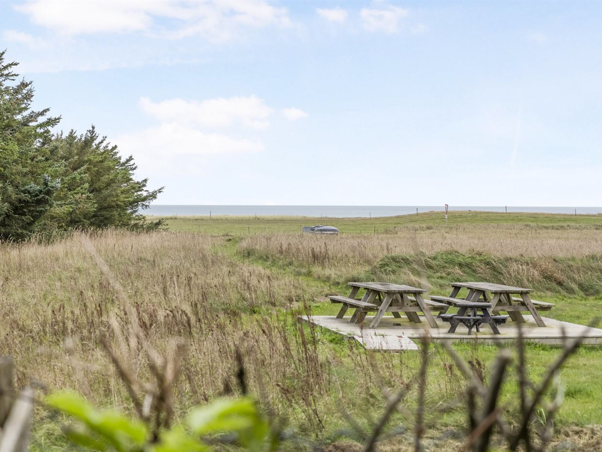 "Into" - 400m from the sea - Buiten