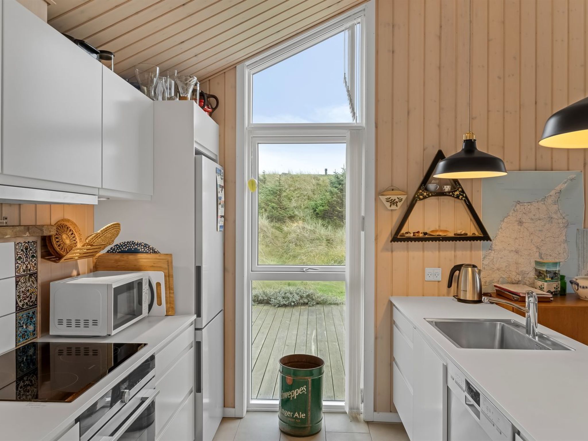 "Marthine" - 200m from the sea - Binnen