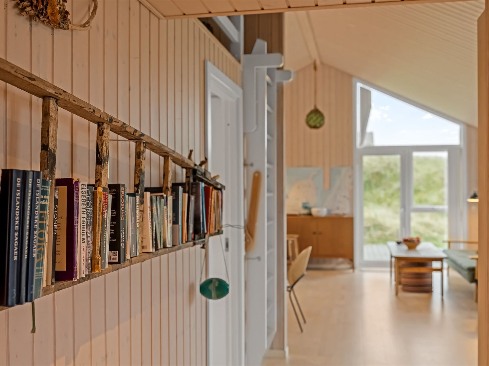 "Marthine" - 200m from the sea - Binnen