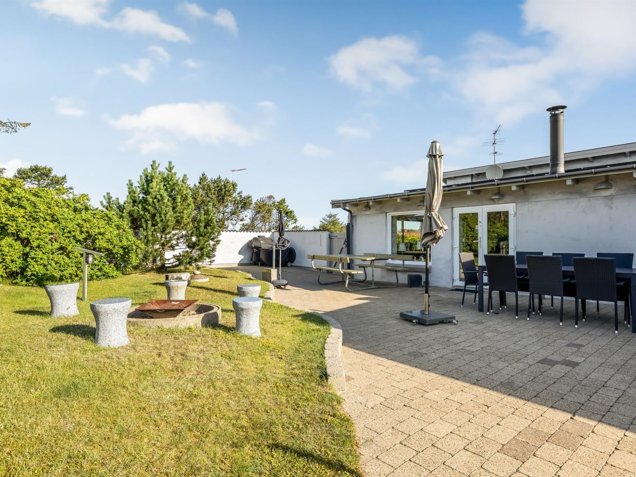 "Lenni" - 700m from the sea - Buiten