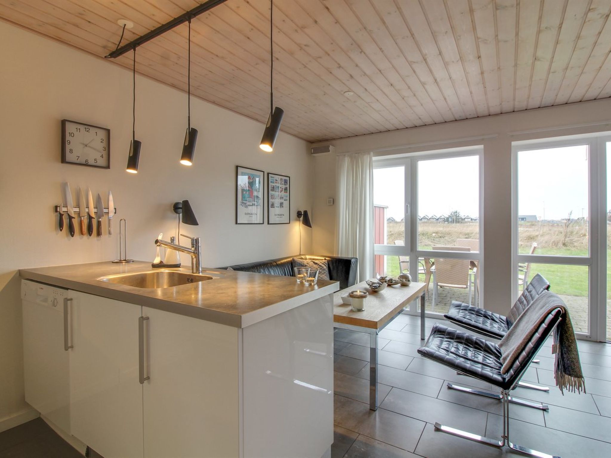 "Ine" - 800m from the sea-Binnen
