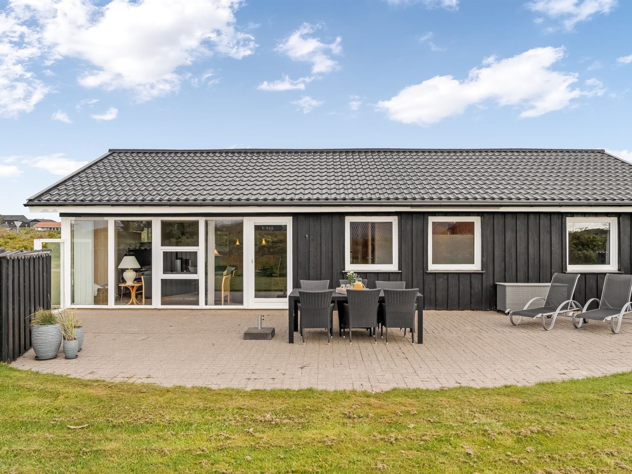 "Raadengaard" - 400m from the sea-Outside