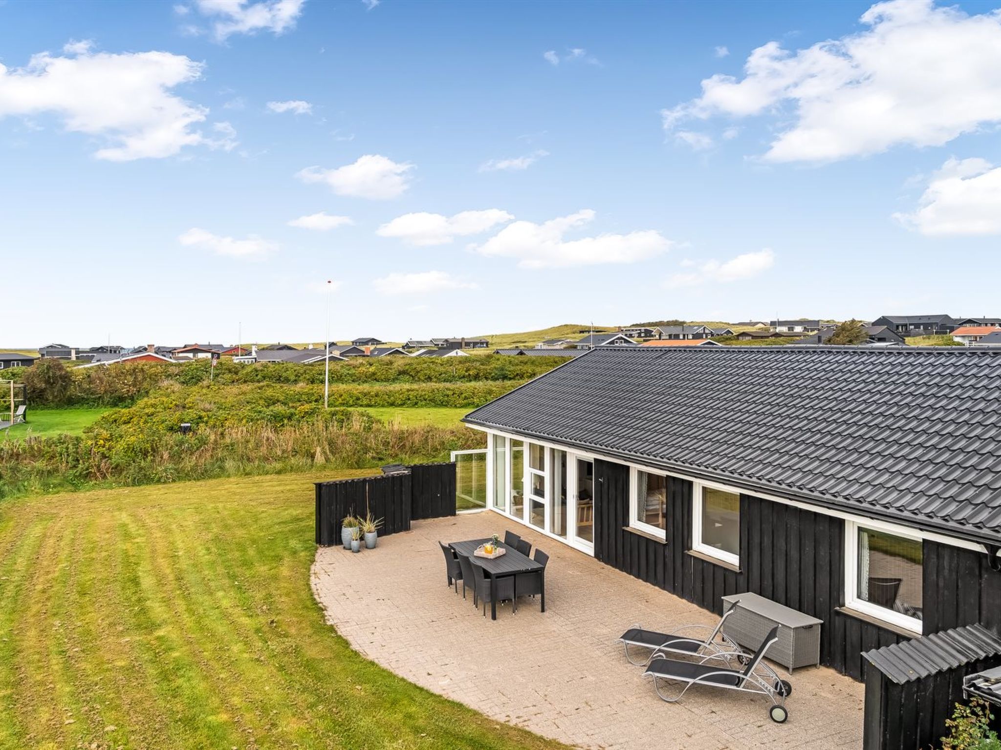"Raadengaard" - 400m from the sea-Outside