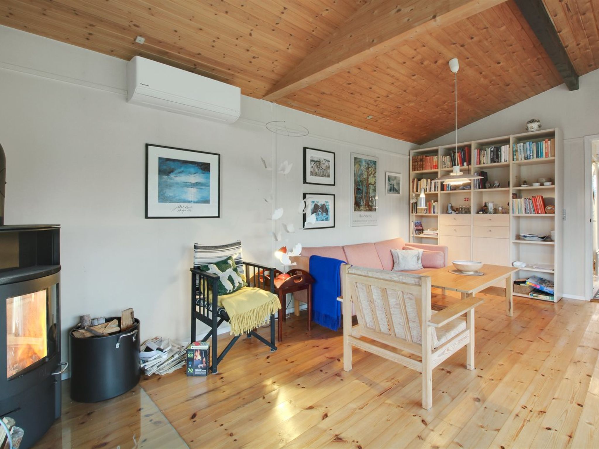 "Leif" - 550m from the sea - Inside