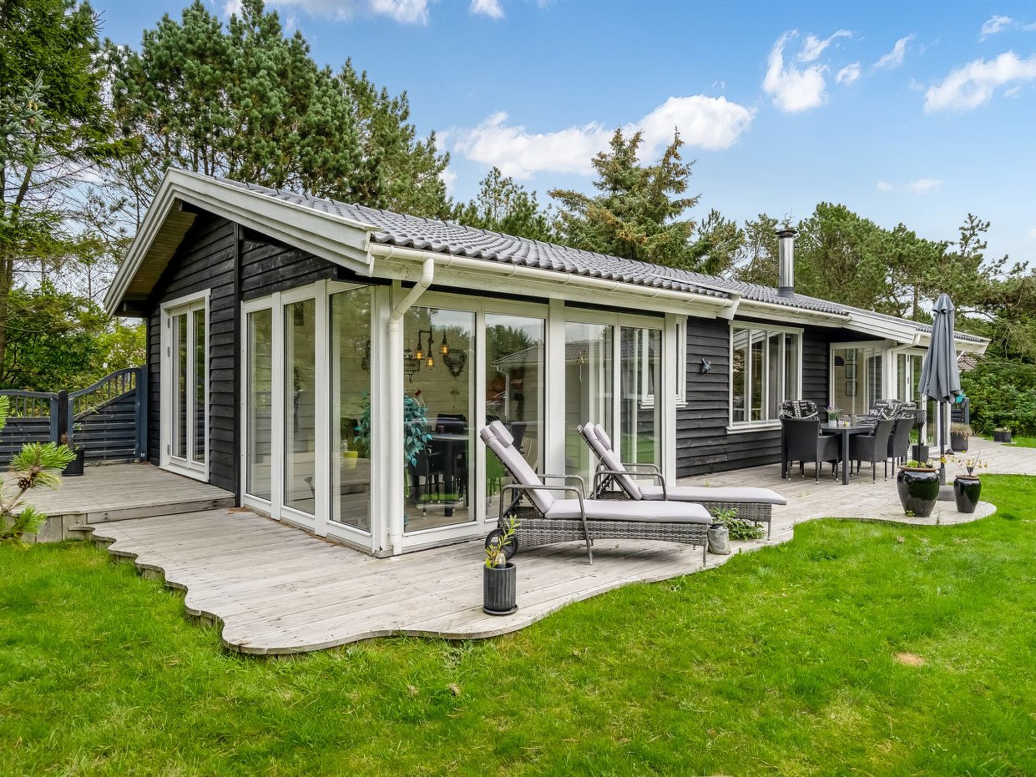 "Ulli" - 1.6km from the sea-Outside