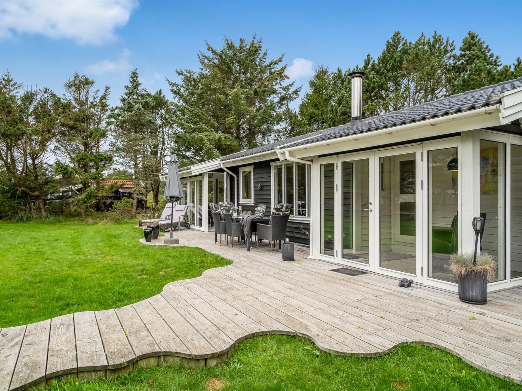 "Ulli" - 1.6km from the sea-Outside