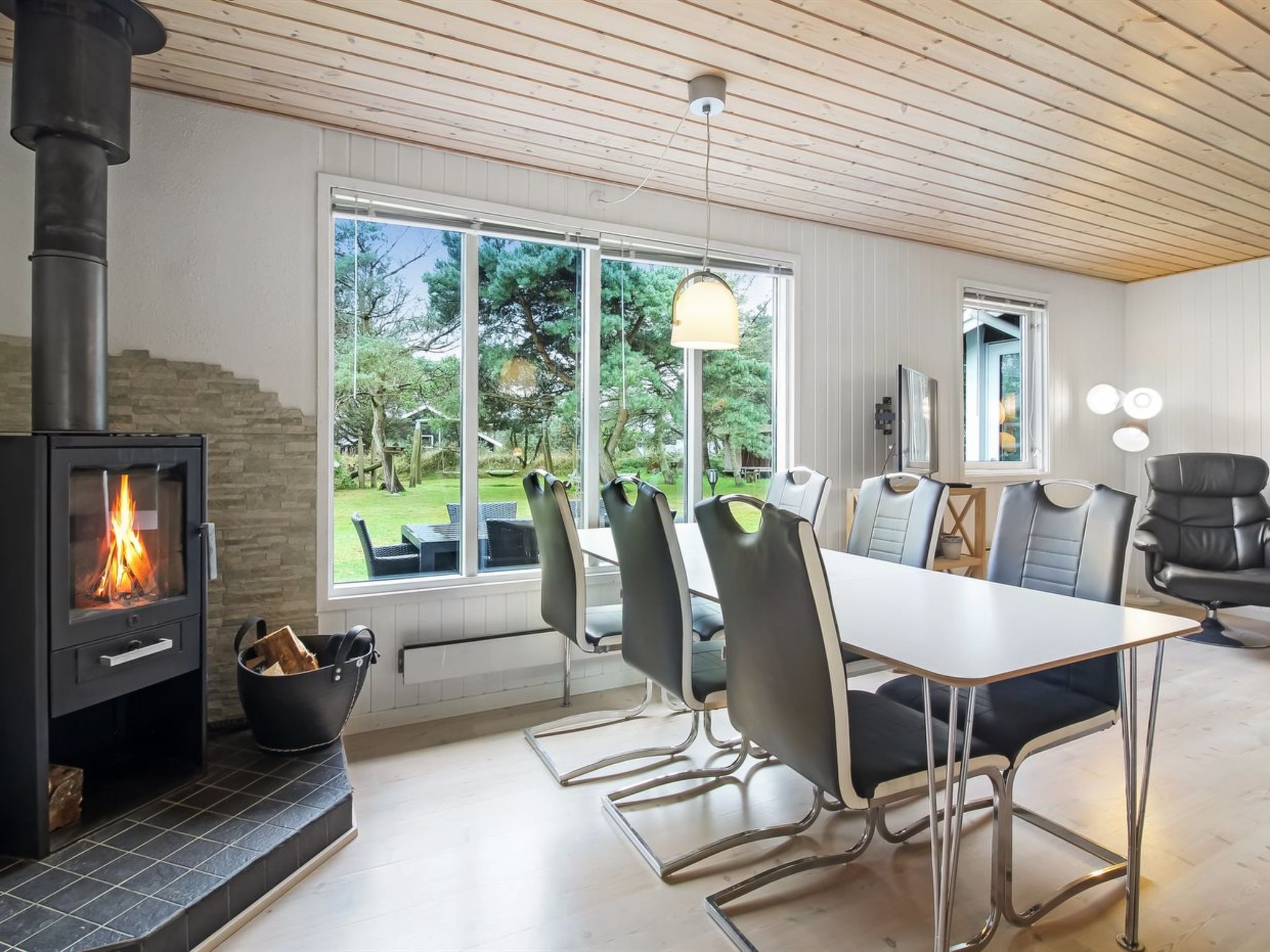 "Ulli" - 1.6km from the sea-Inside