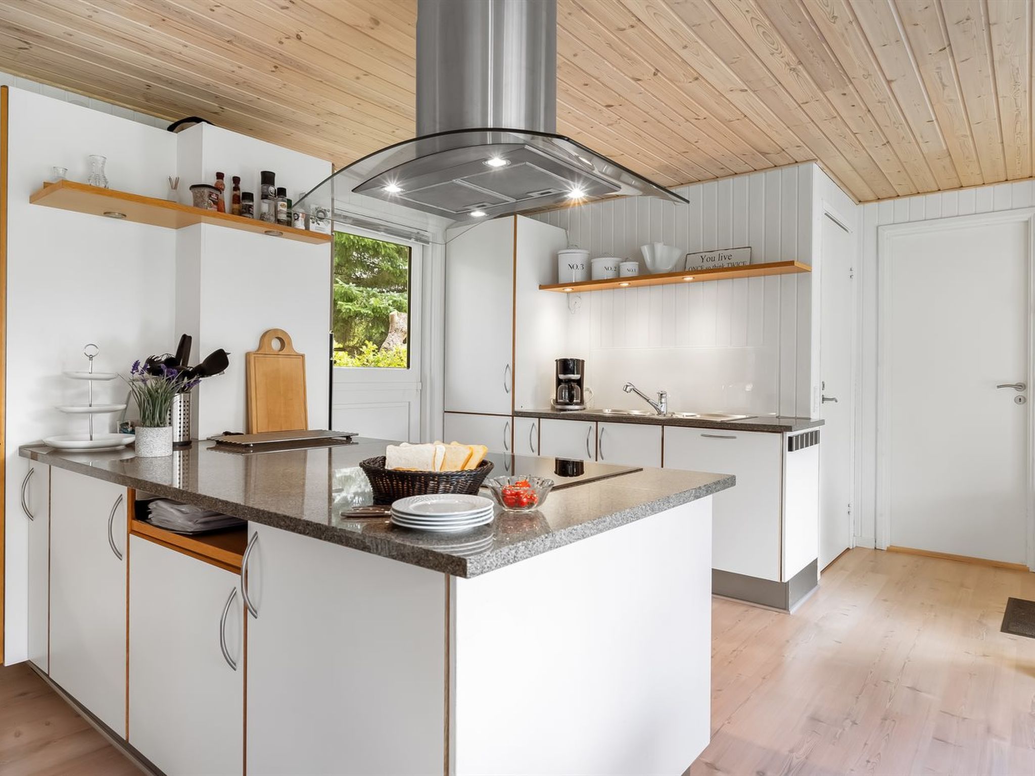 "Ulli" - 1.6km from the sea-Inside