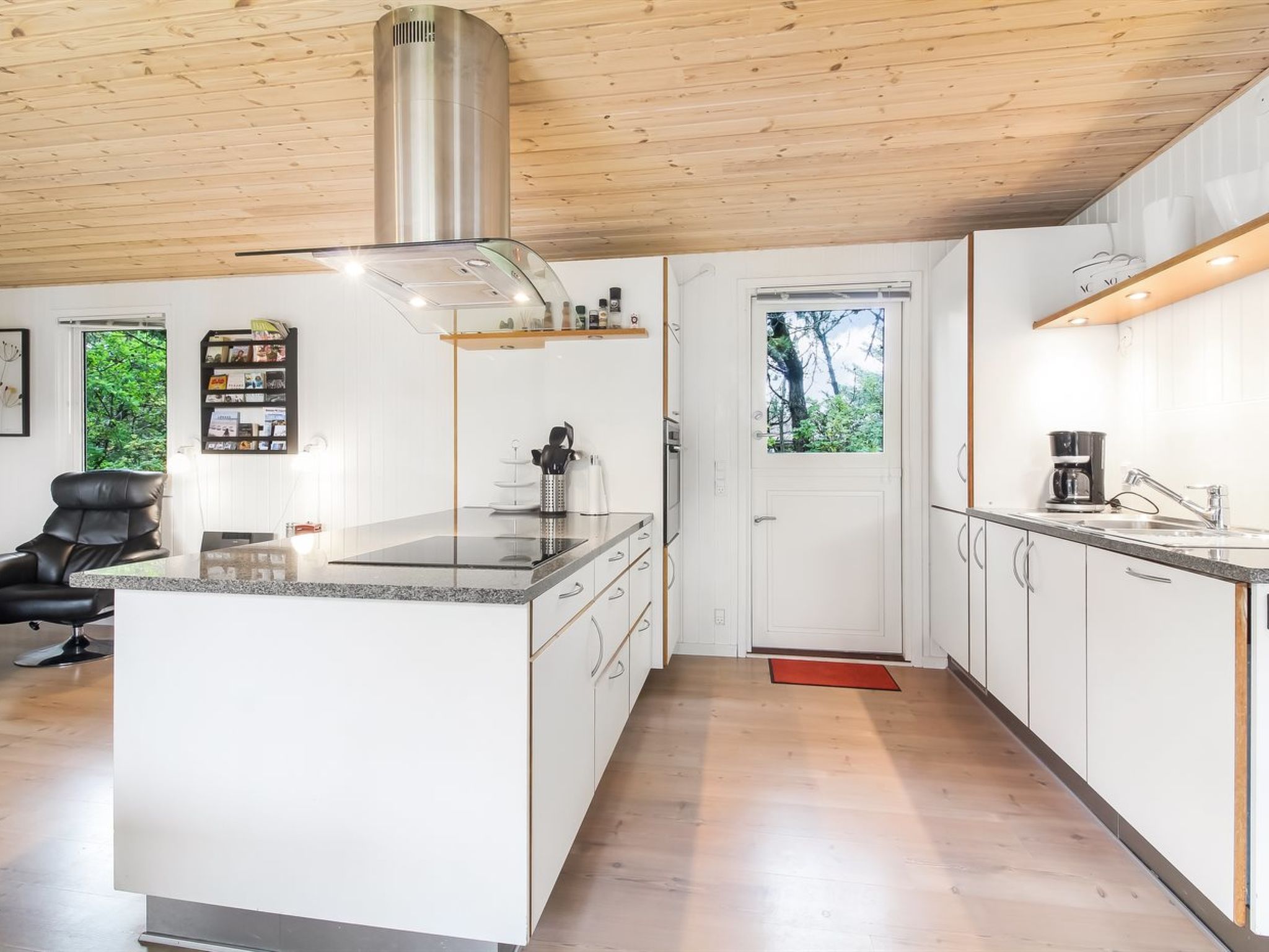 "Ulli" - 1.6km from the sea-Inside