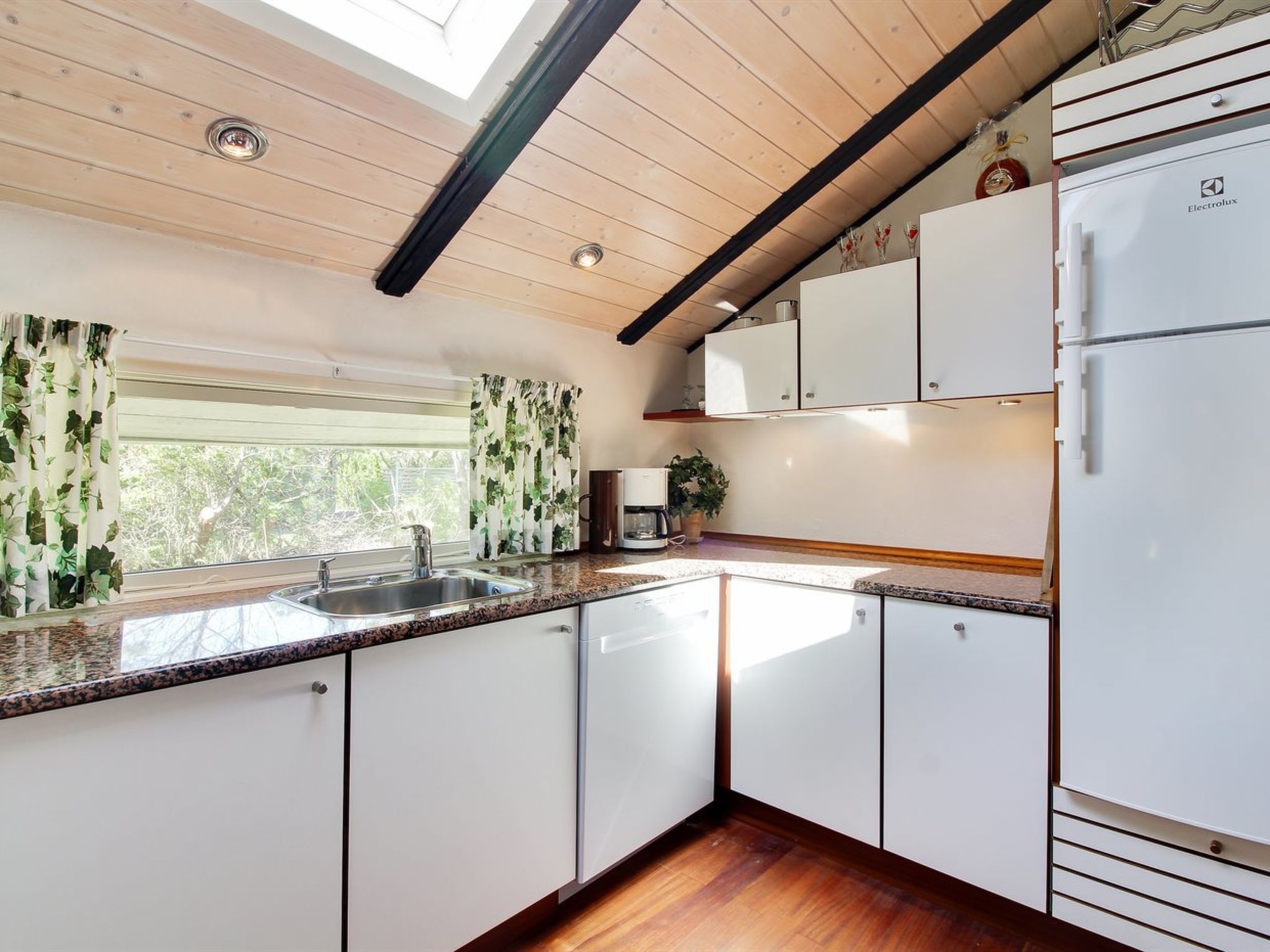 "Alban" - 700m from the sea - Inside