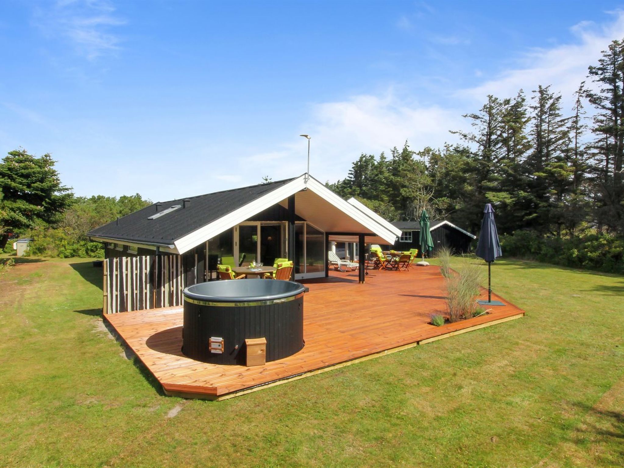 "Alban" - 700m from the sea - Outside