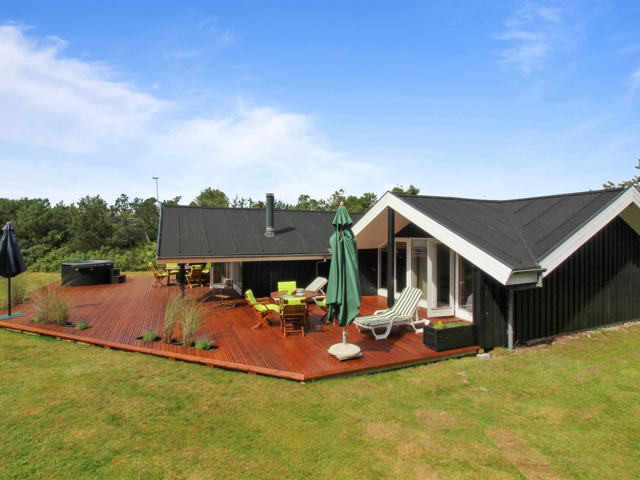 "Alban" - 700m from the sea - Outside