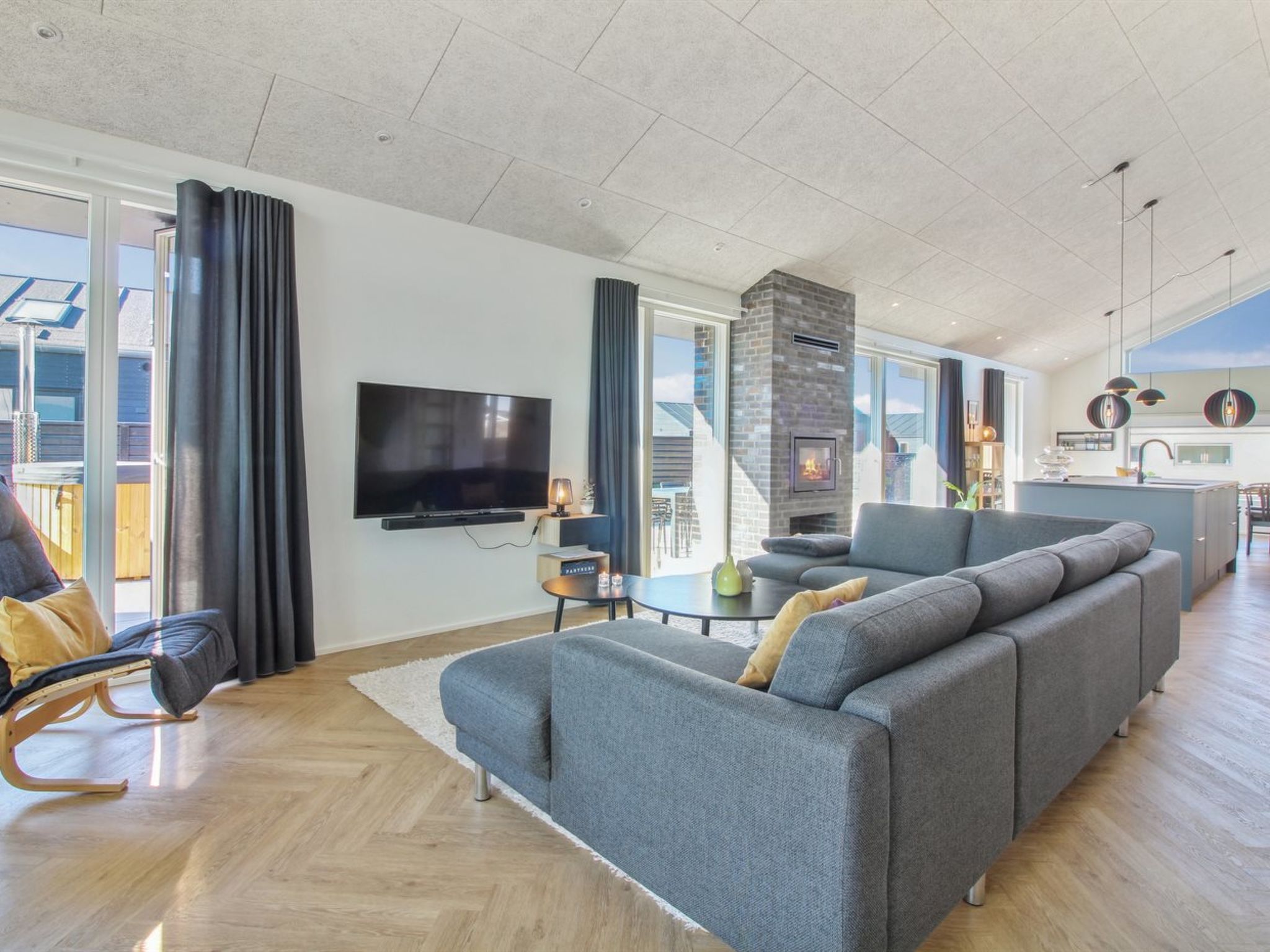 Vakantiehuis met open haard en whirlpool in Løkken · 12 pers. - foto 16