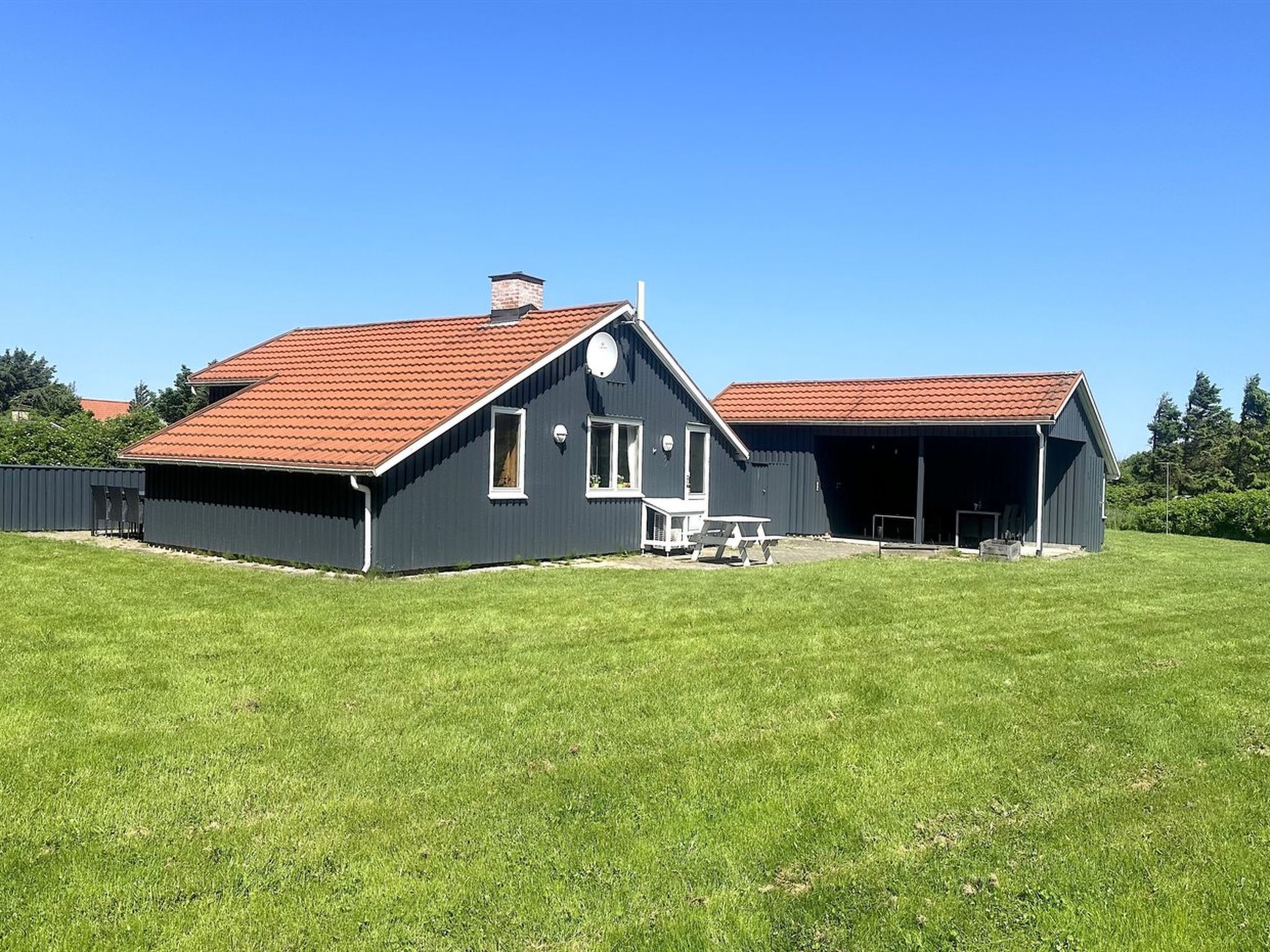 "Frellef" - 491m from the sea - Buiten