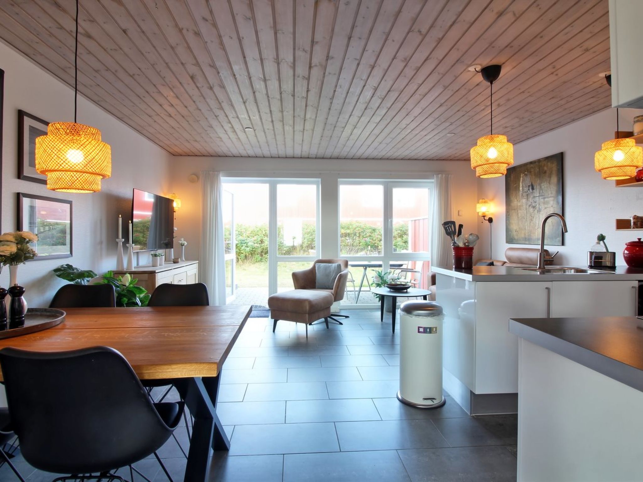 "Rikhard" - 800m from the sea