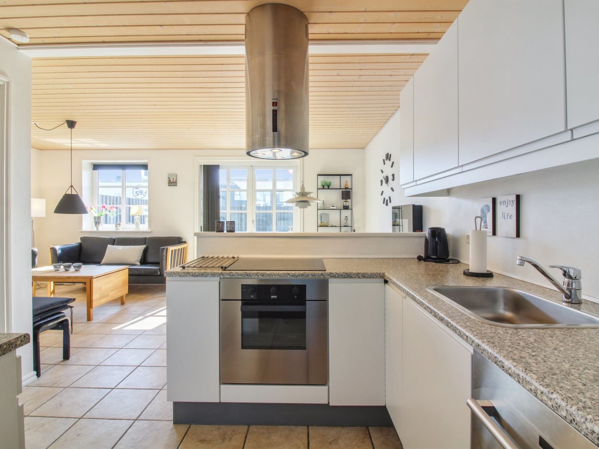 "Alessandra" - 500m from the sea - Binnen