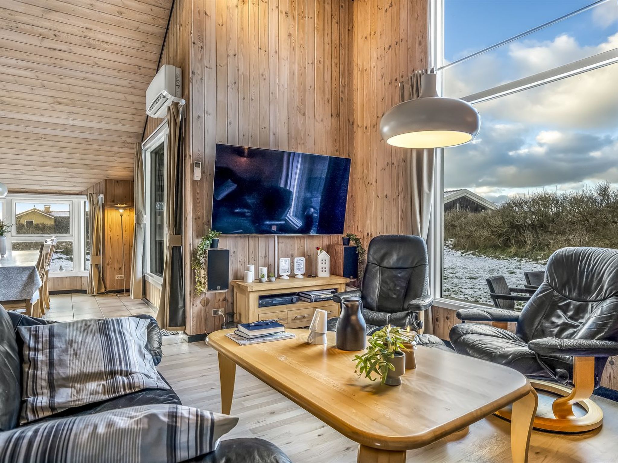 "Iida" - 100m from the sea - Drinnen