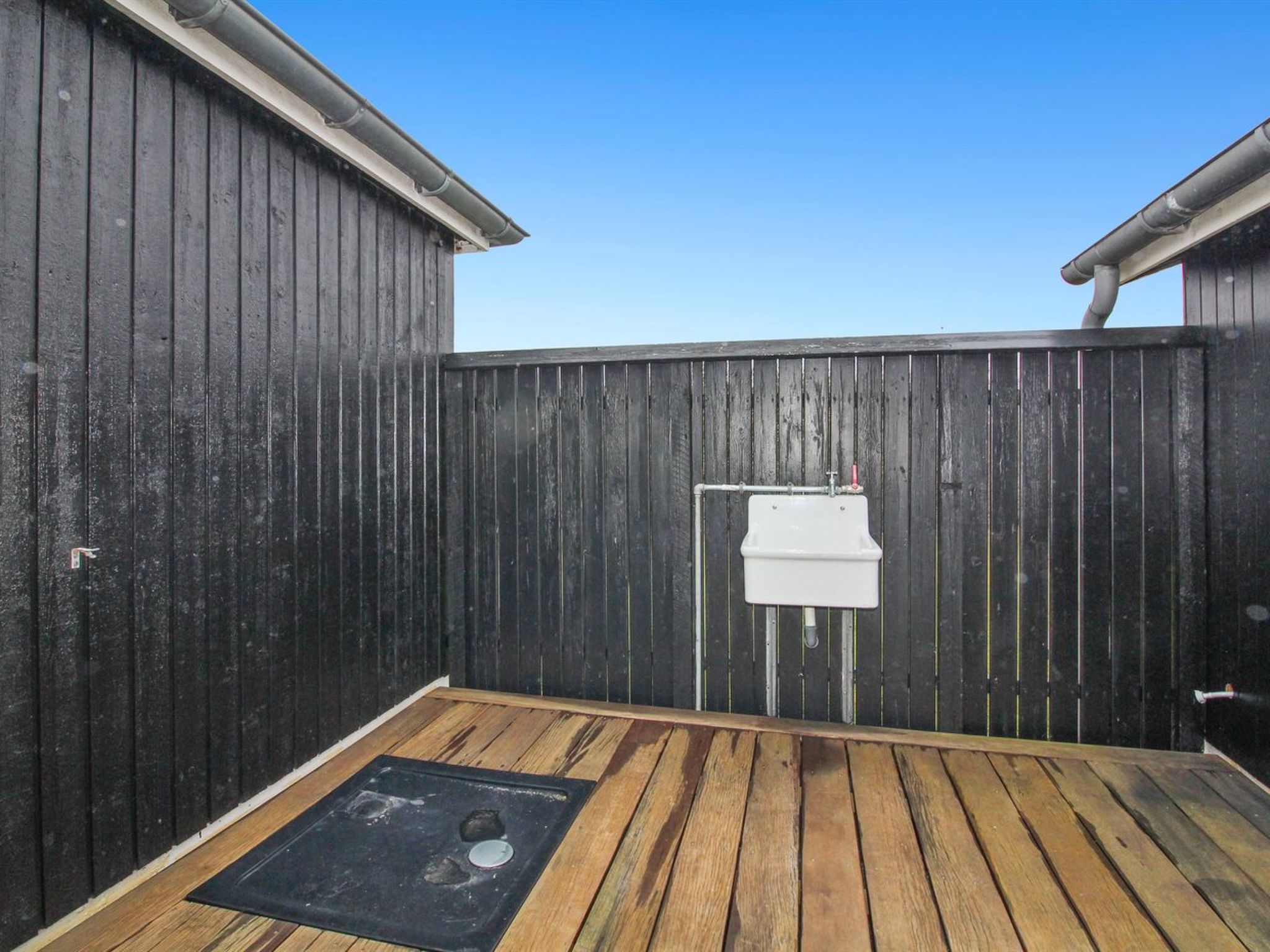 "Edvia" - 300m from the sea-Buiten