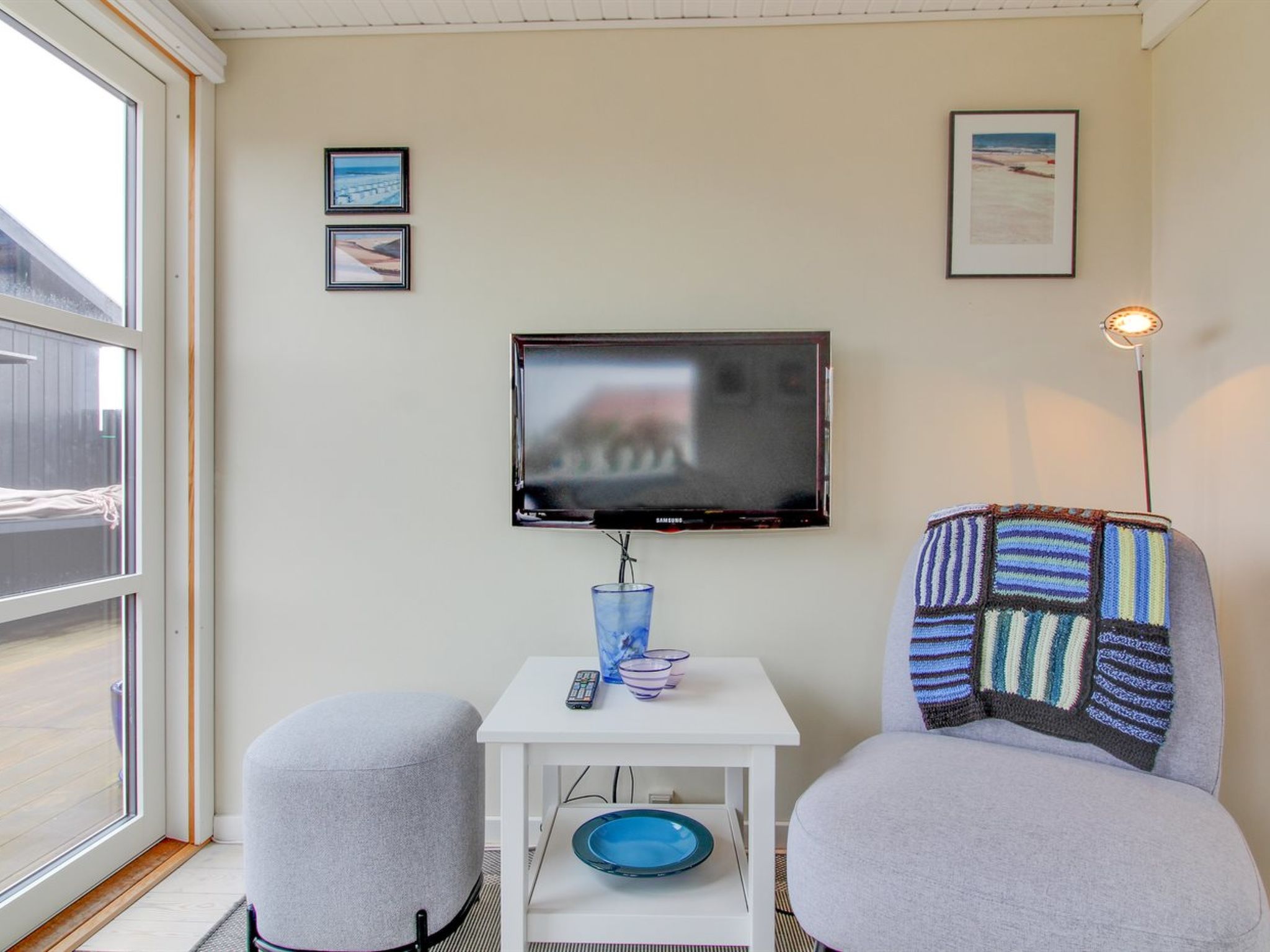 "Edvia" - 300m from the sea - Binnen