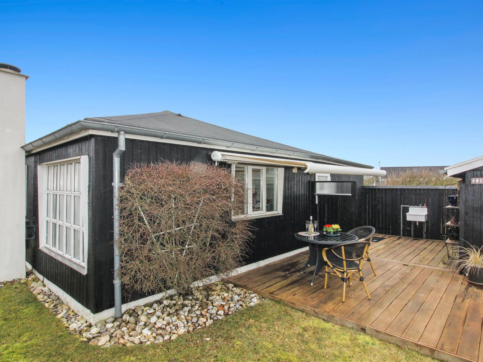 "Edvia" - 300m from the sea - Buiten