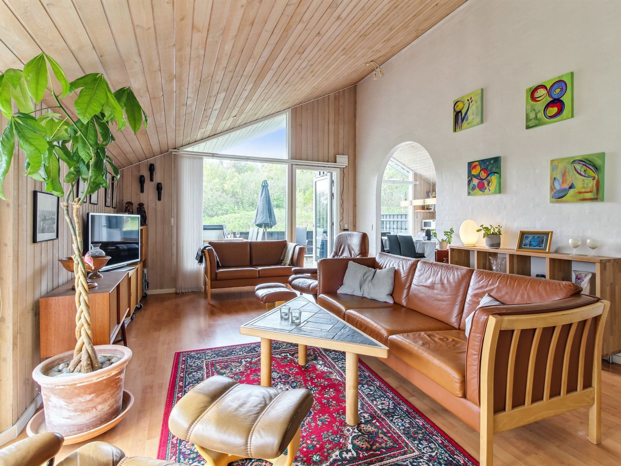 "Aike" - 400m from the sea-Drinnen