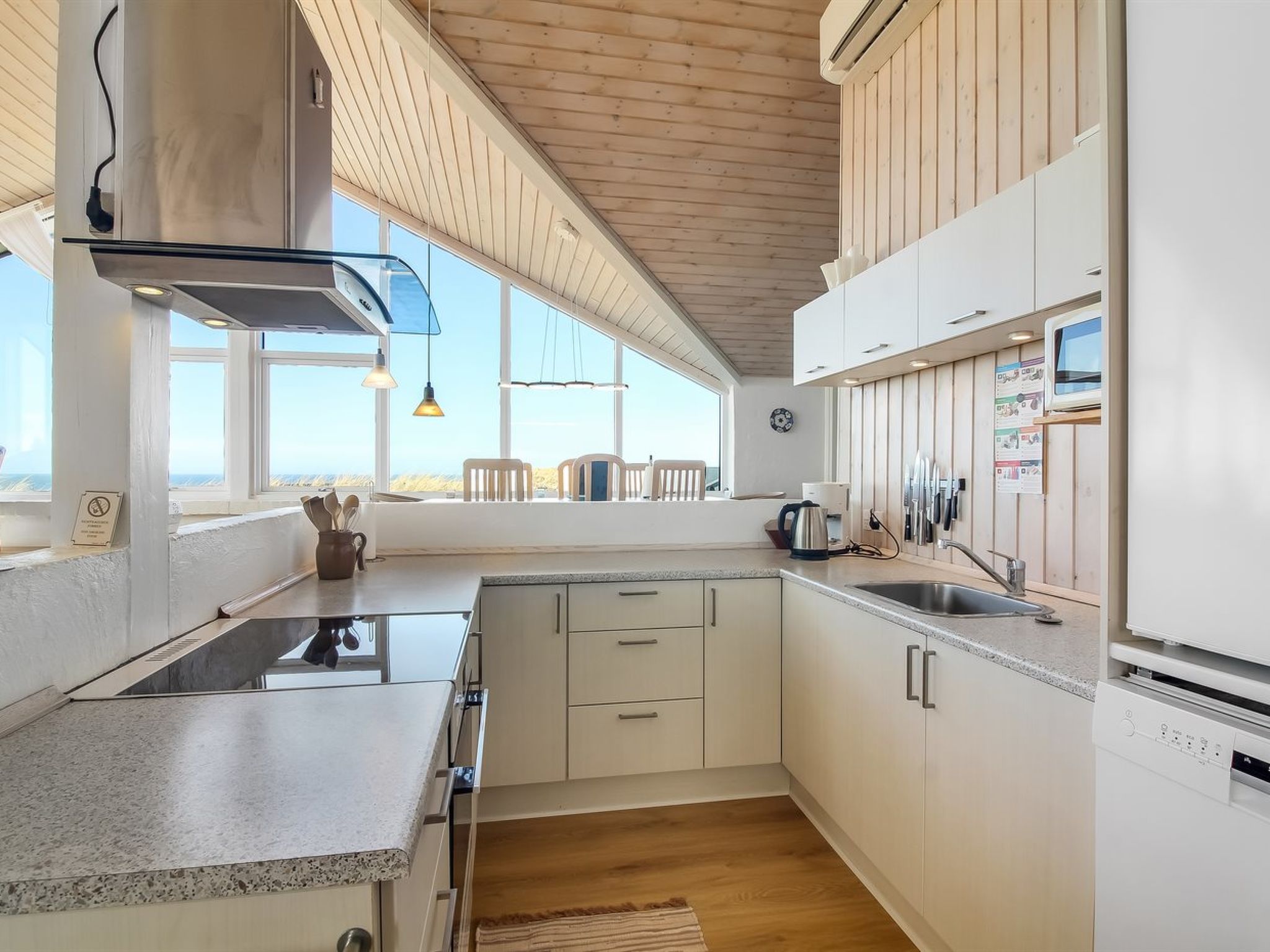 "Hilmer" - 180m from the sea - Inside