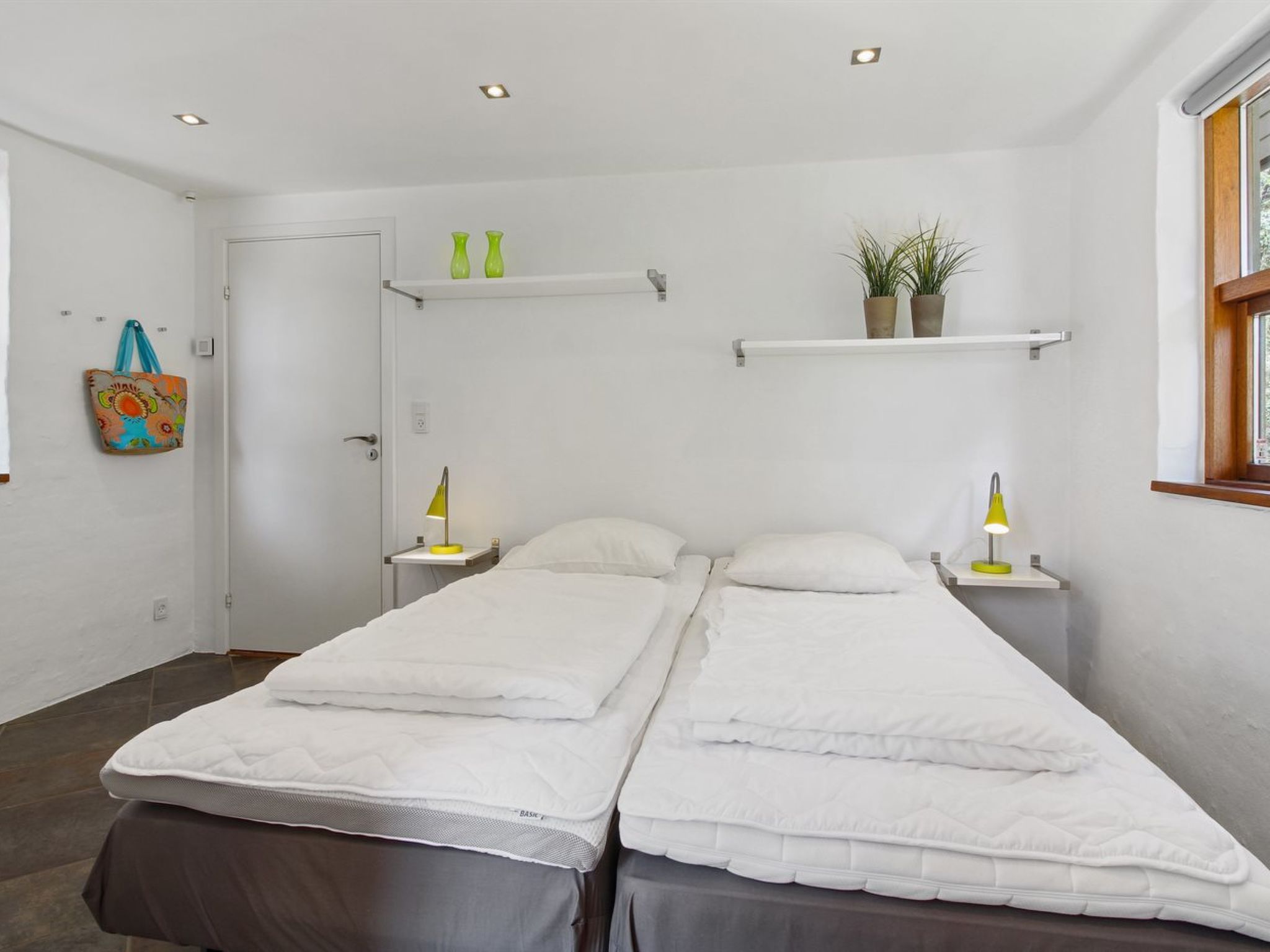 "Maiti" - 300m from the sea-Binnen