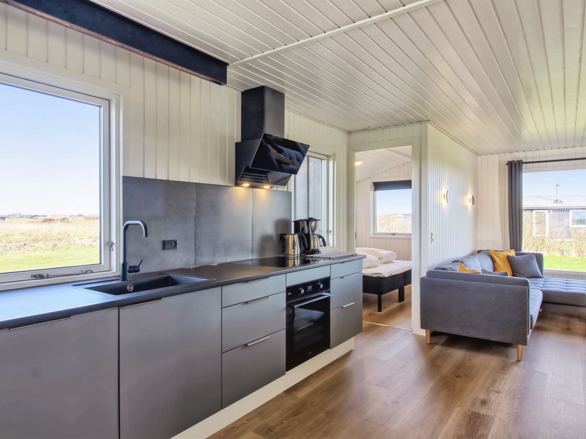 "Lok" - 450m from the sea - Binnen