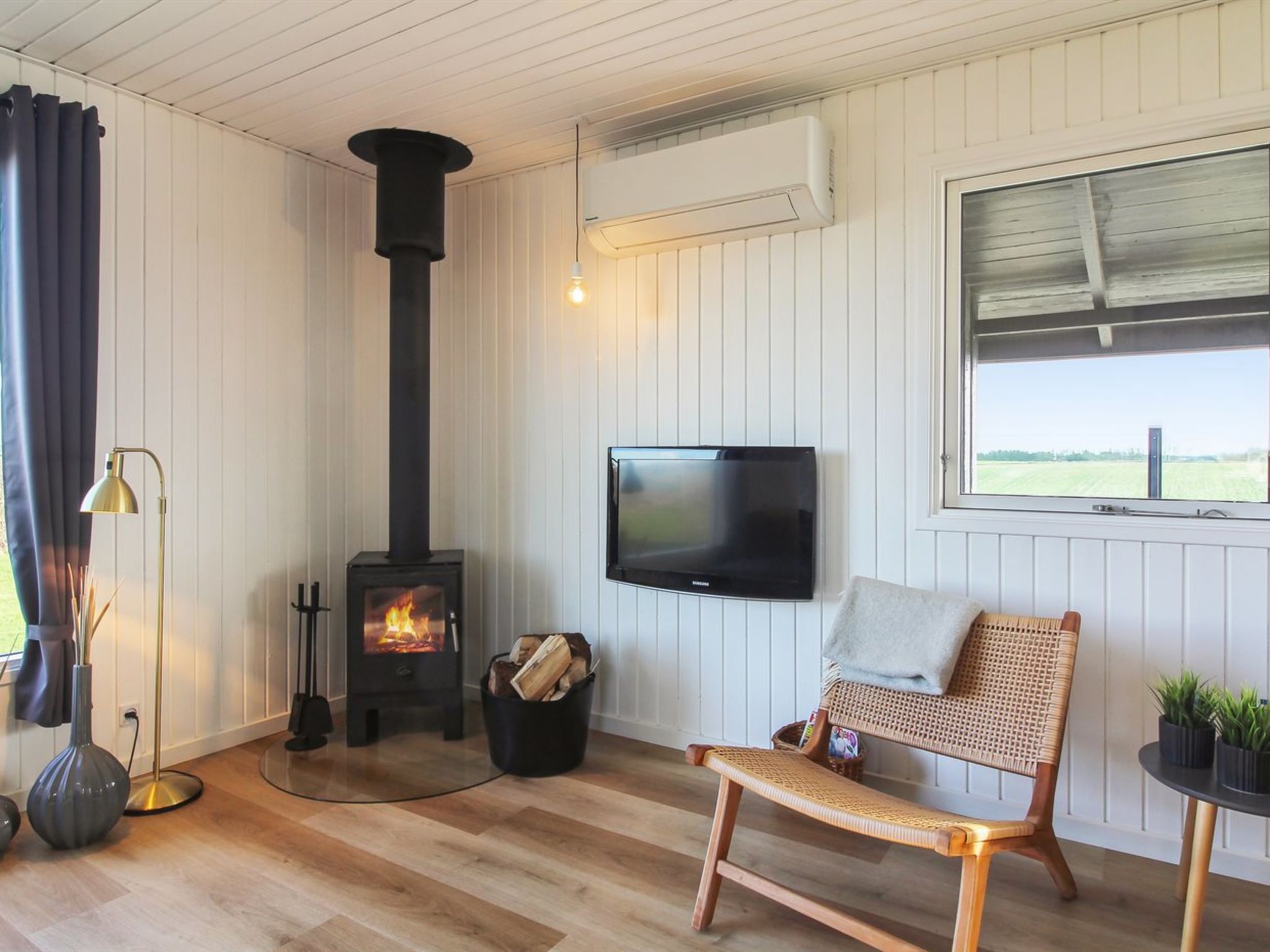 "Lok" - 450m from the sea - Binnen