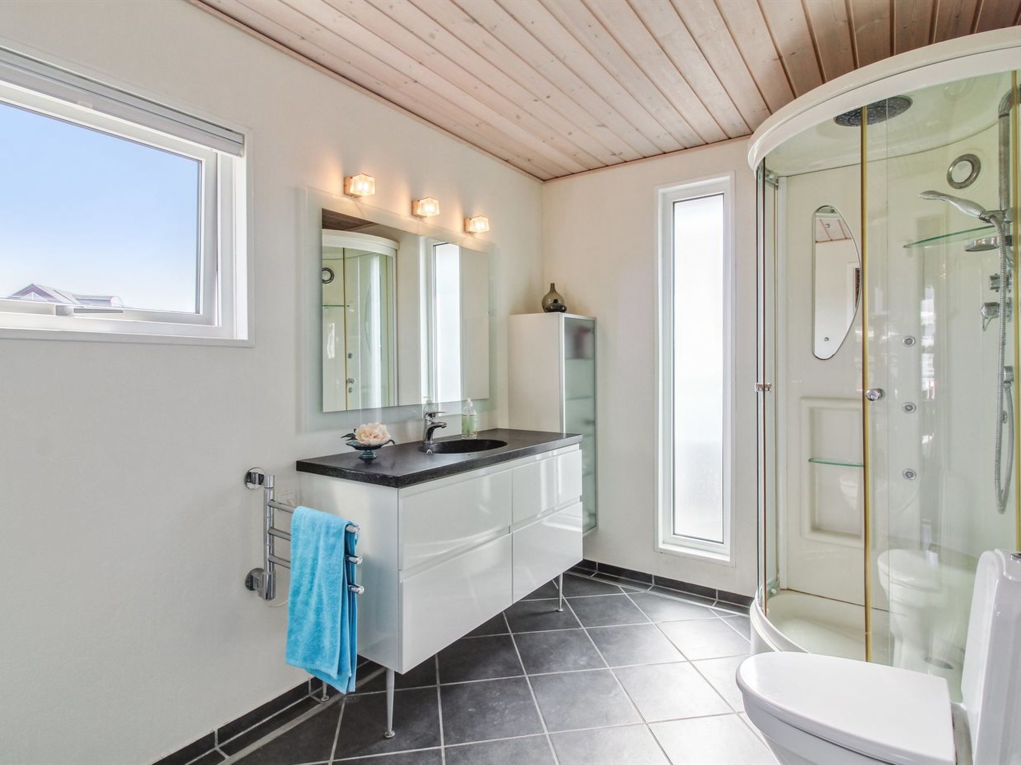 "Thomsen" - 475m from the sea-Binnen