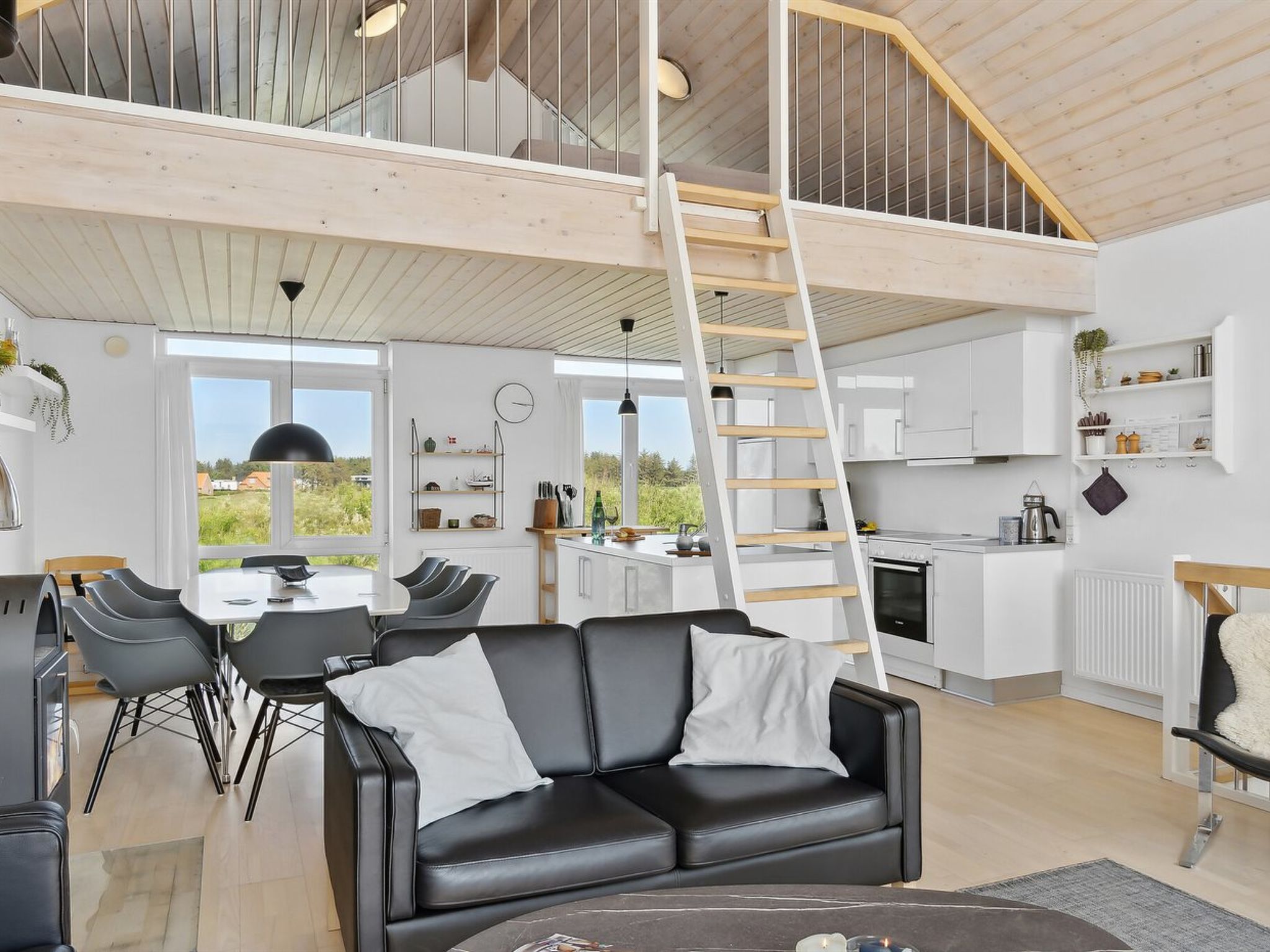 "Thyra" - 700m from the sea