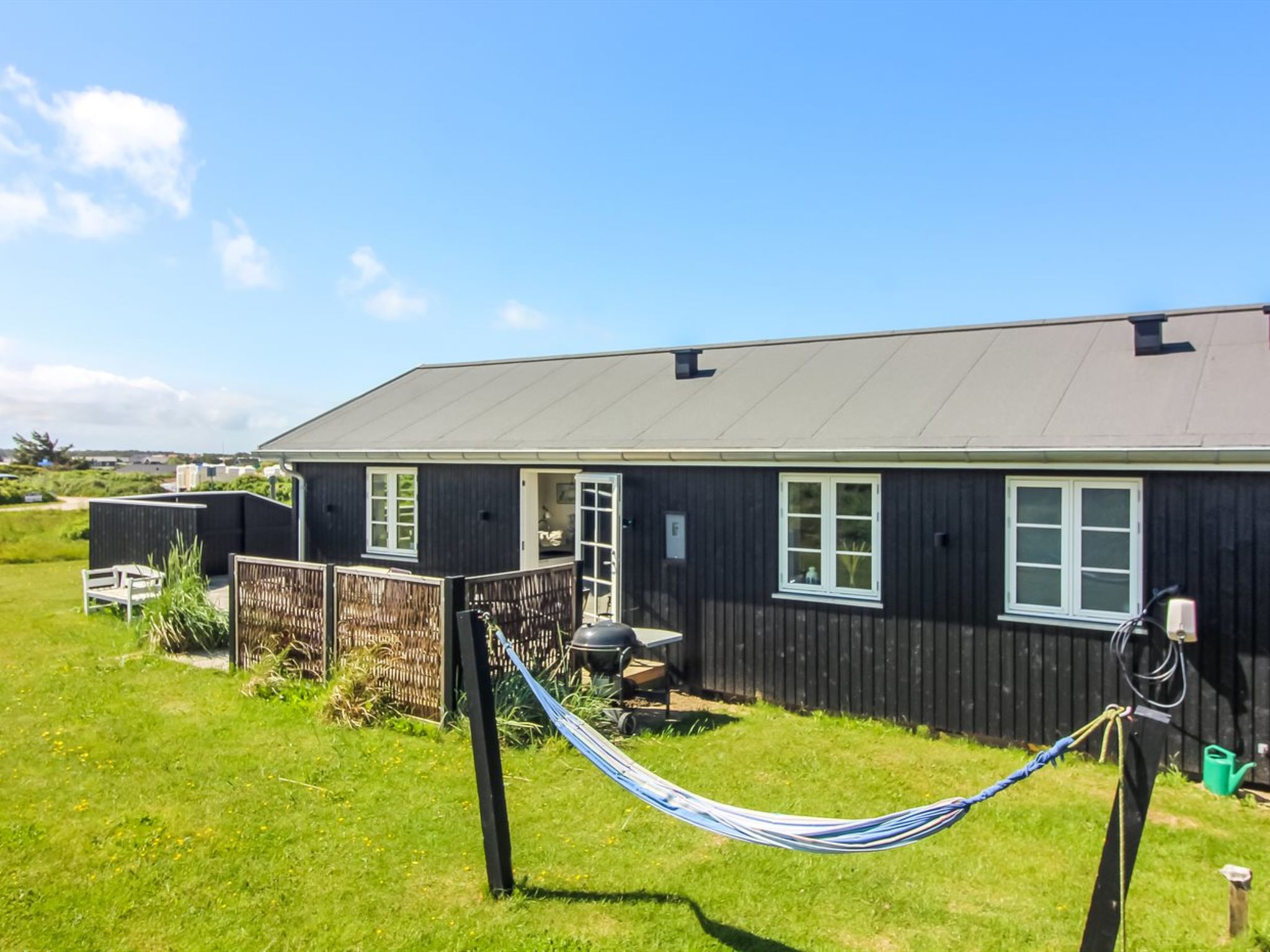 "Sanni" - 225m from the sea - Buiten