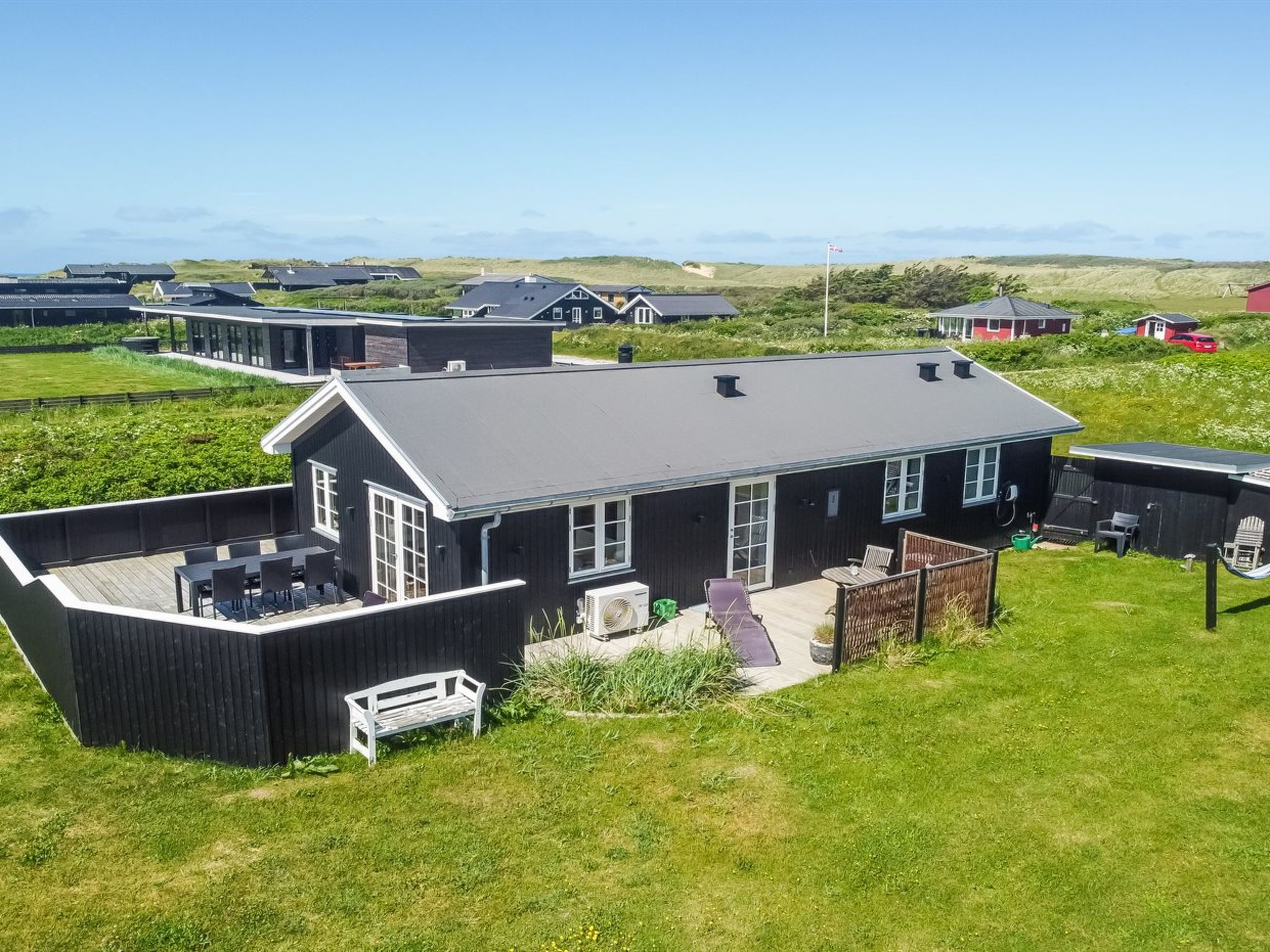 "Sanni" - 225m from the sea - Buiten