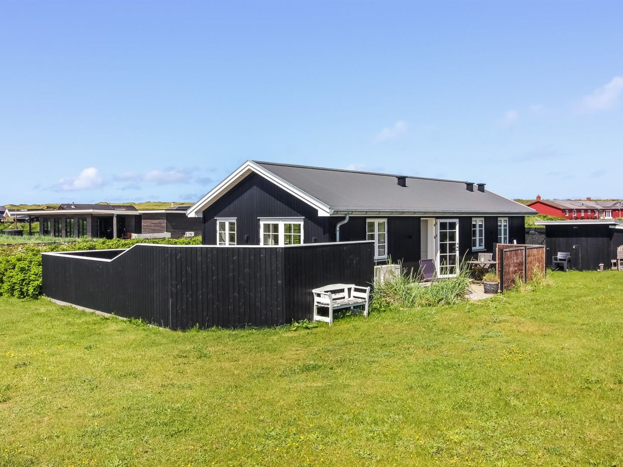 "Sanni" - 225m from the sea - Buiten