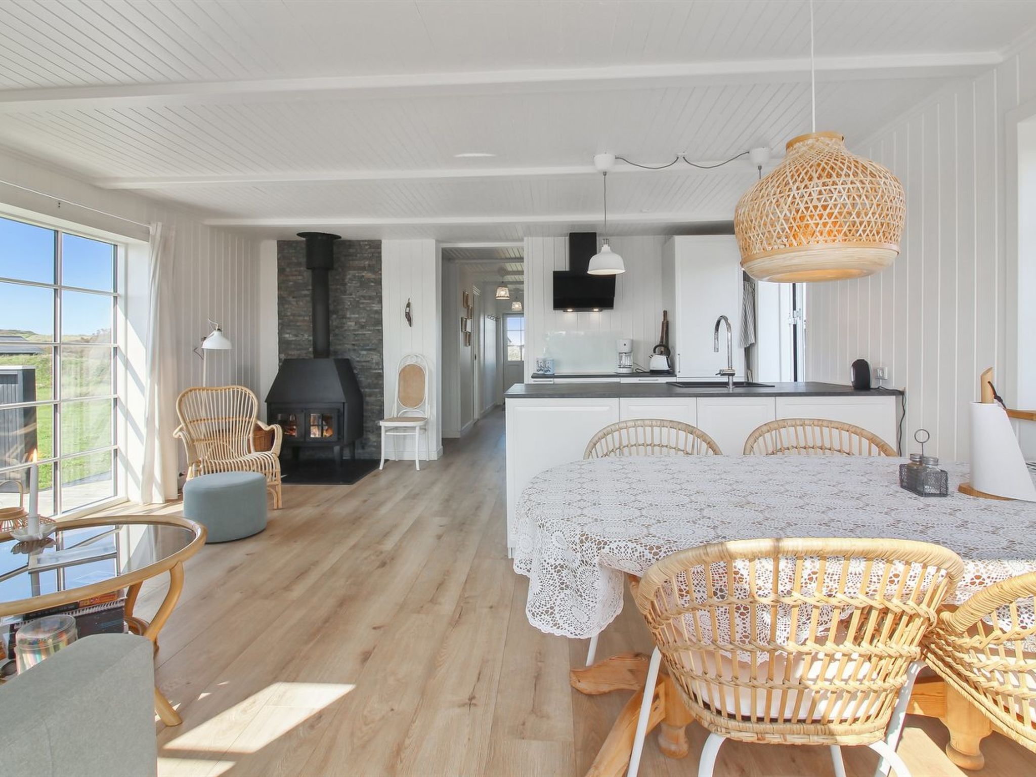 "Sanni" - 225m from the sea - Binnen