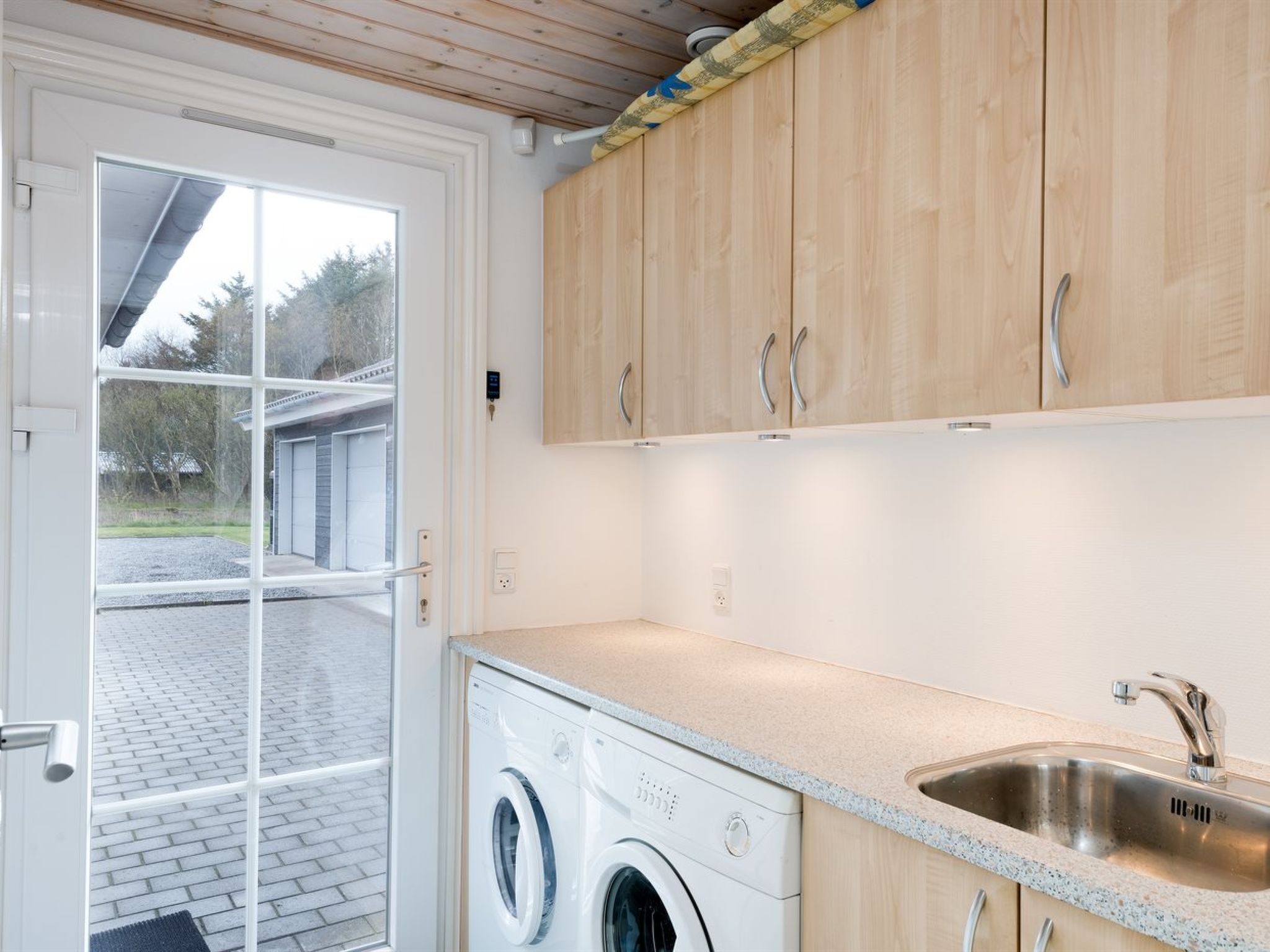 "Erene" - 850m from the sea - Binnen