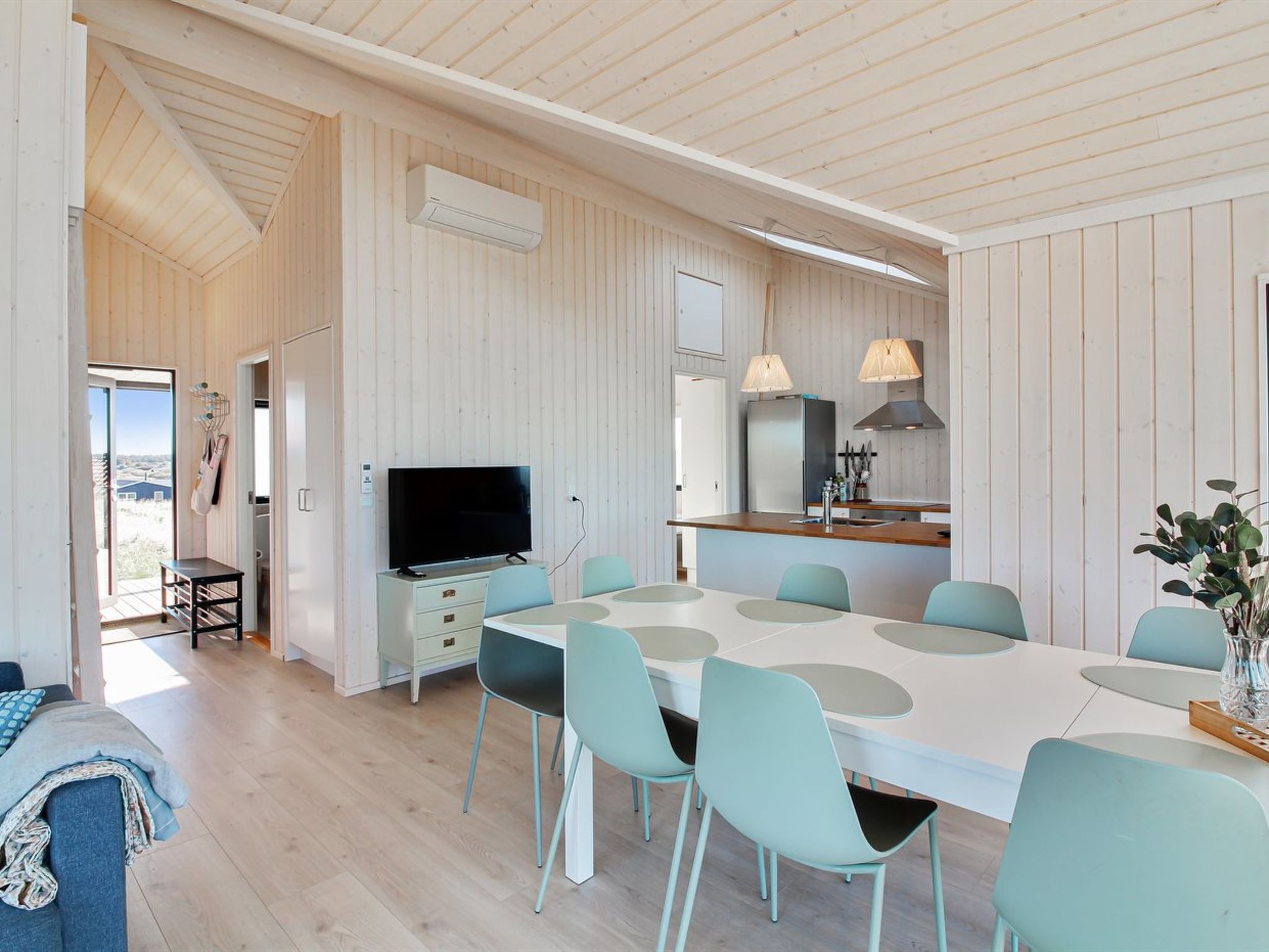 "Auno" - 140m from the sea - Drinnen