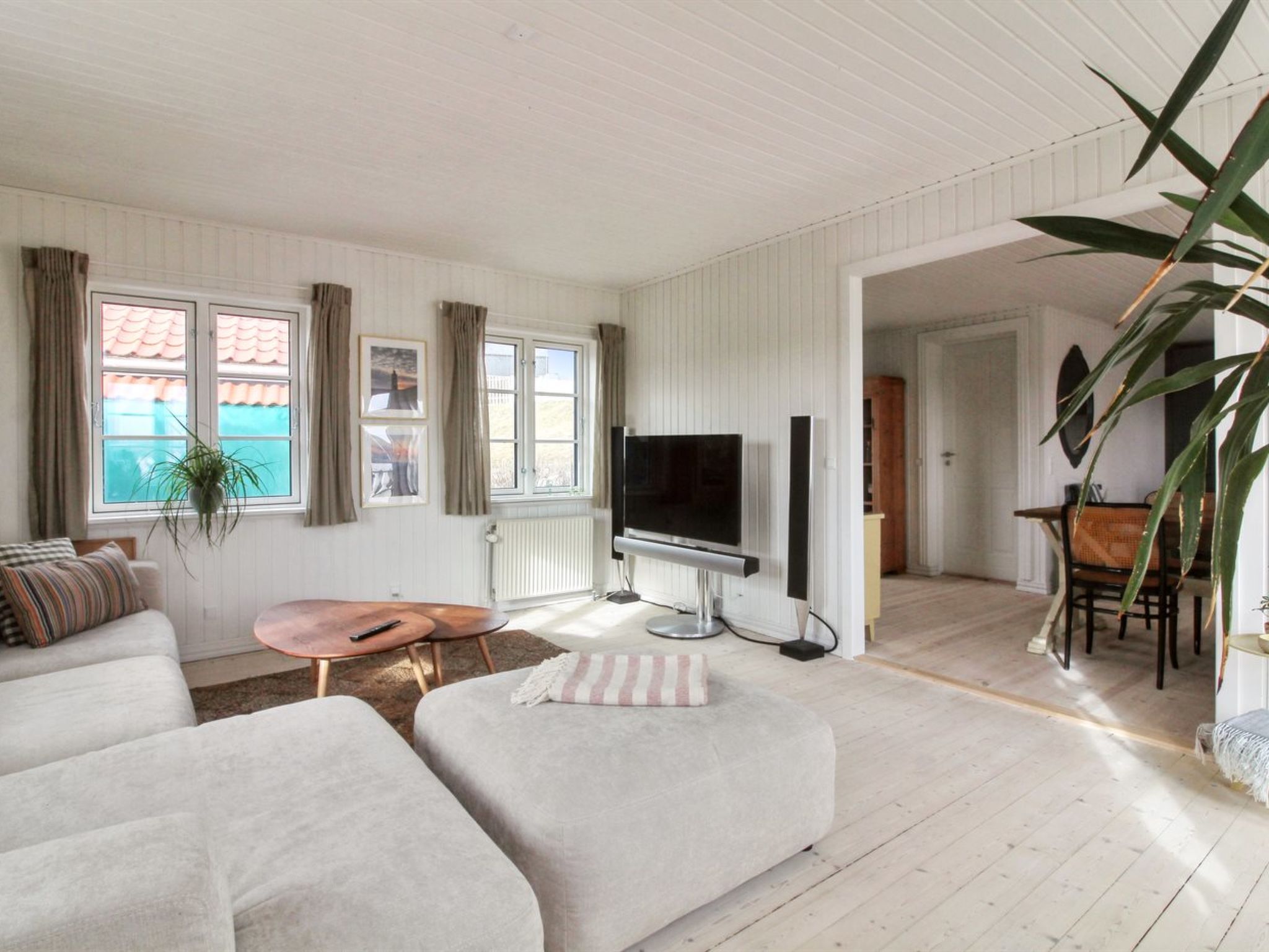 "Edmond" - 150m from the sea