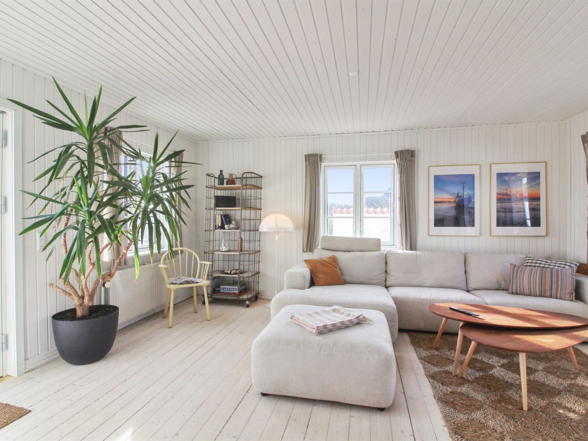 "Edmond" - 150m from the sea - Binnen