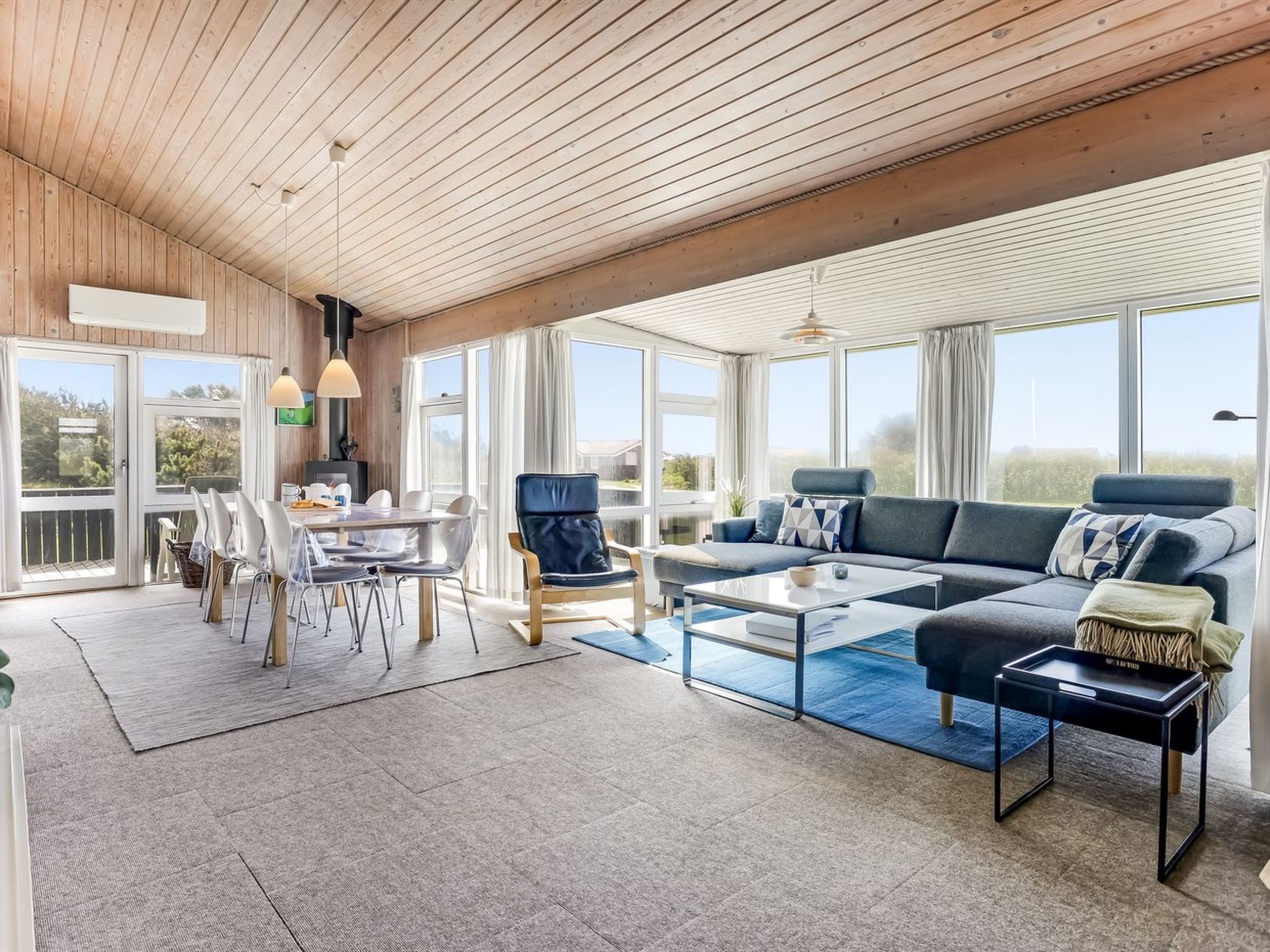 "Arild" - 300m from the sea - Binnen