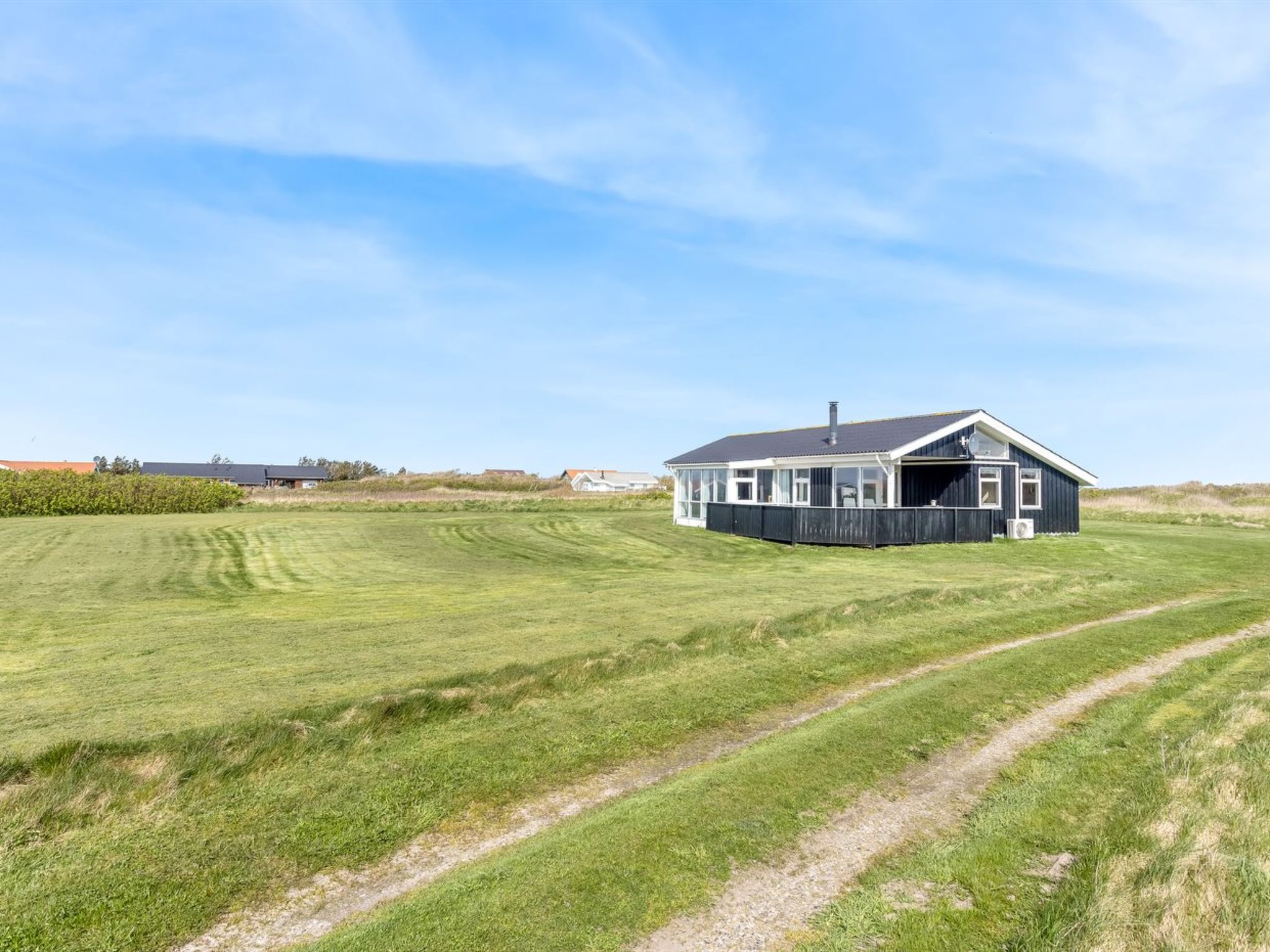 "Arild" - 300m from the sea - Buiten