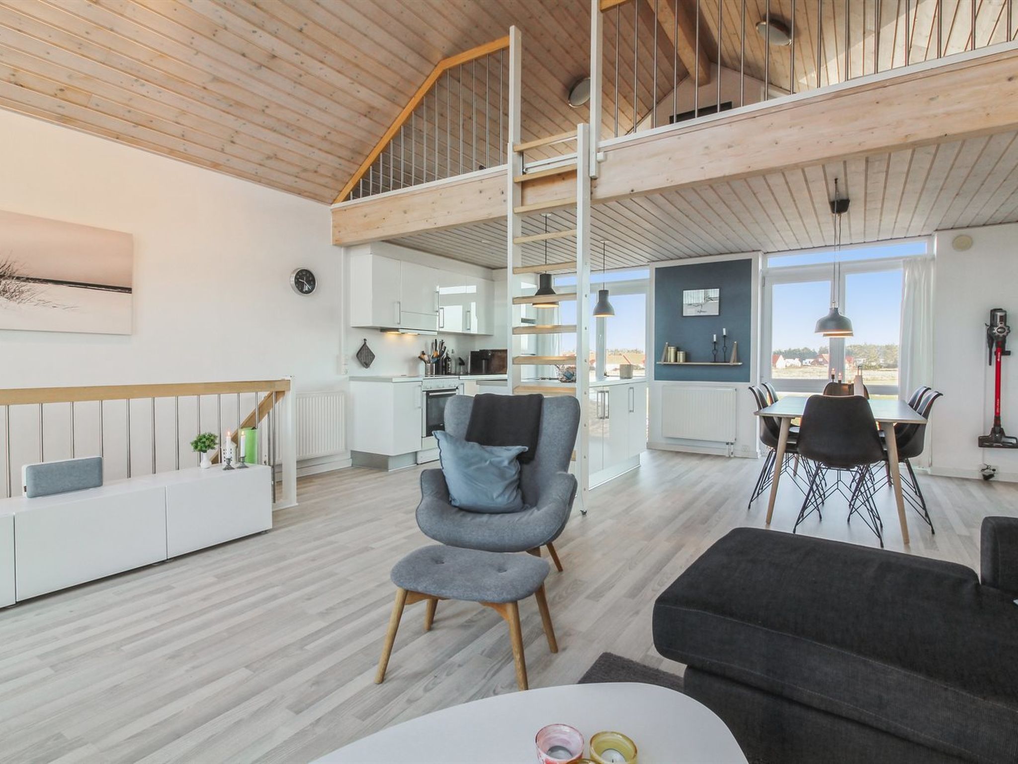 "Truls" - 700m from the sea-Binnen