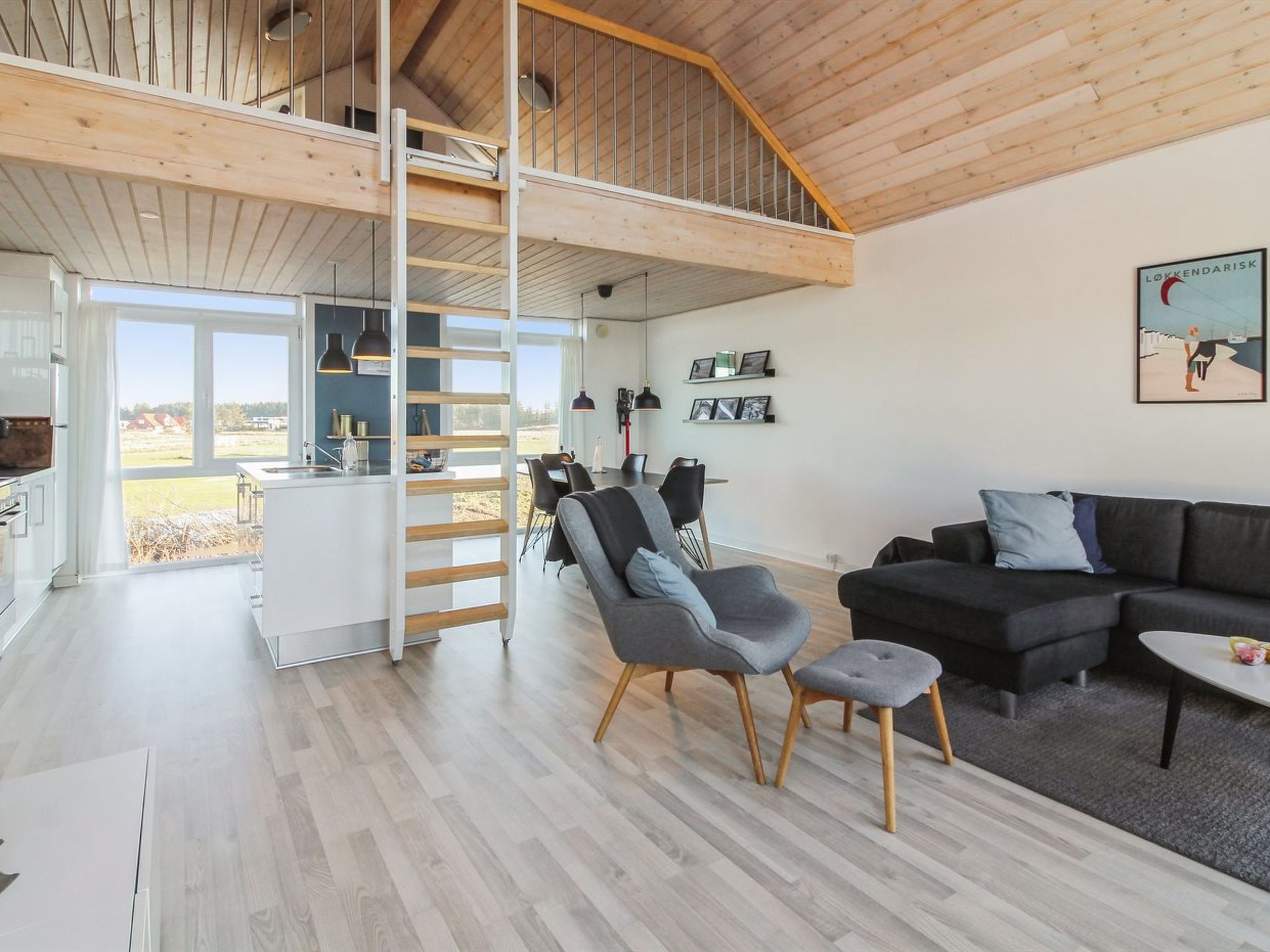 "Truls" - 700m from the sea-Binnen
