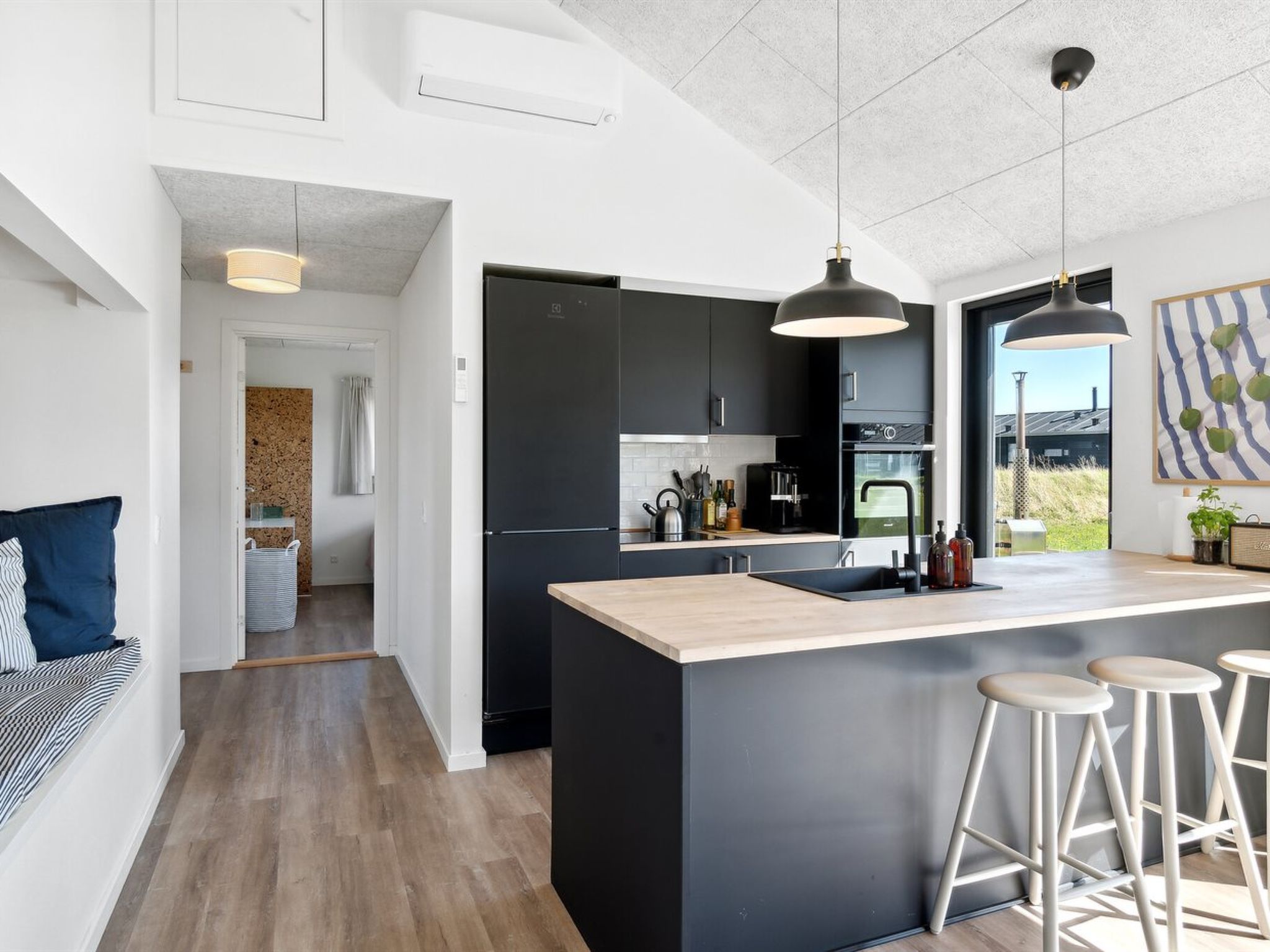 "Cresta" - 1.4km from the sea - Binnen