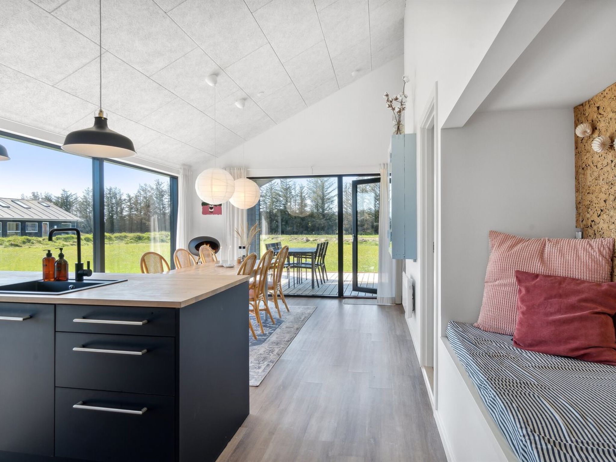 "Cresta" - 1.4km from the sea - Binnen
