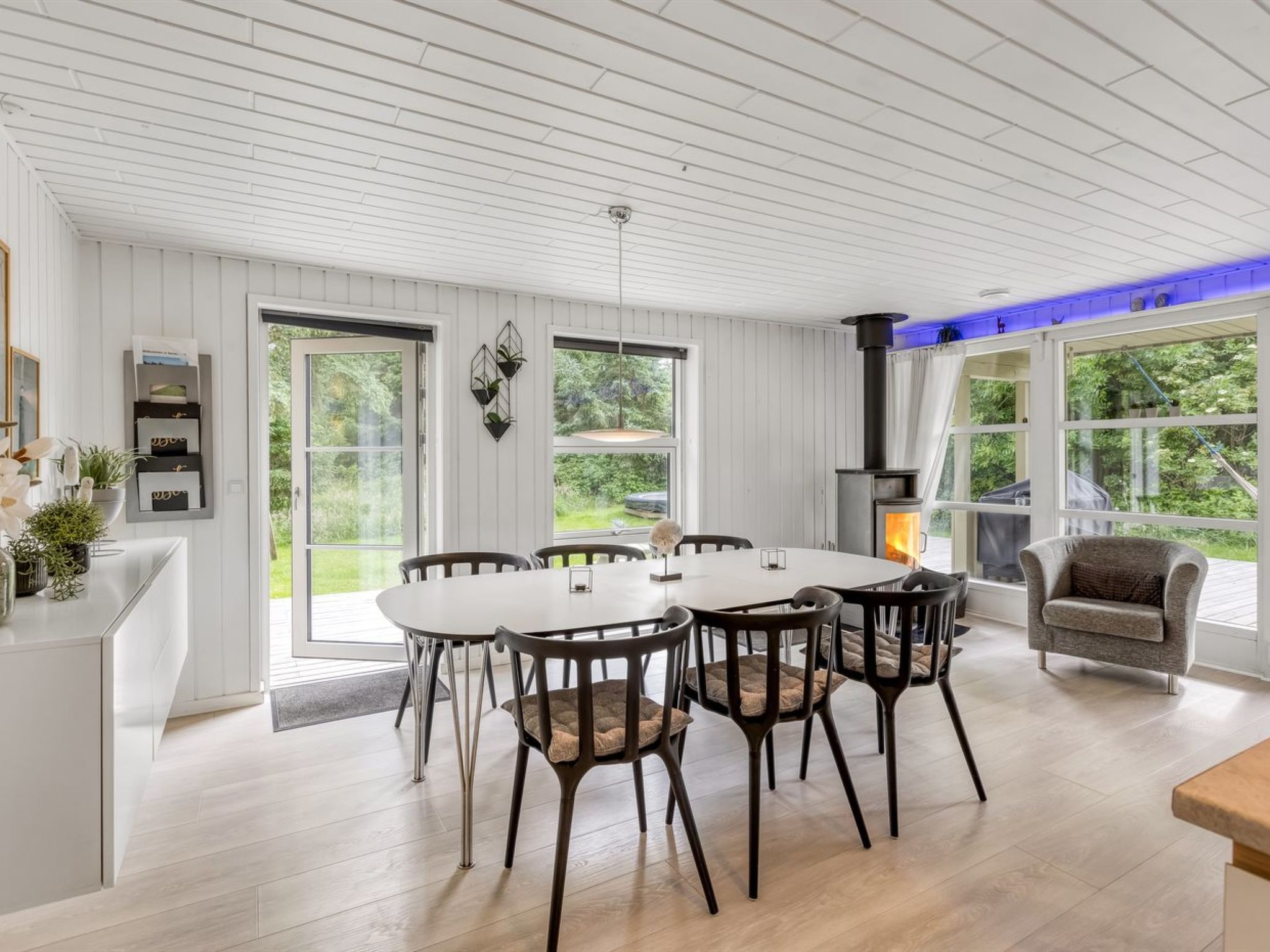 "Yngve" - 1.2km from the sea - Drinnen