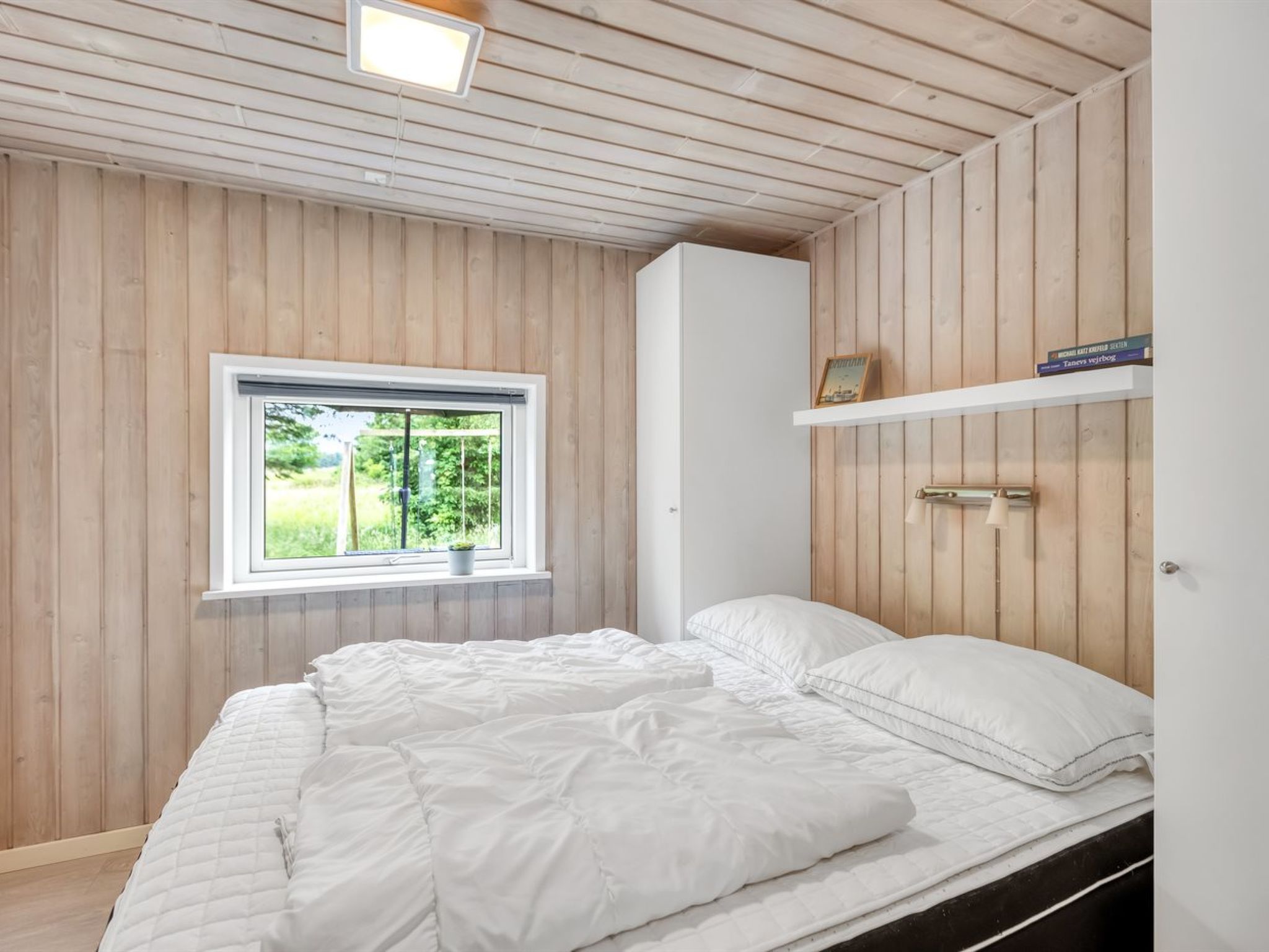 "Yngve" - 1.2km from the sea - Drinnen