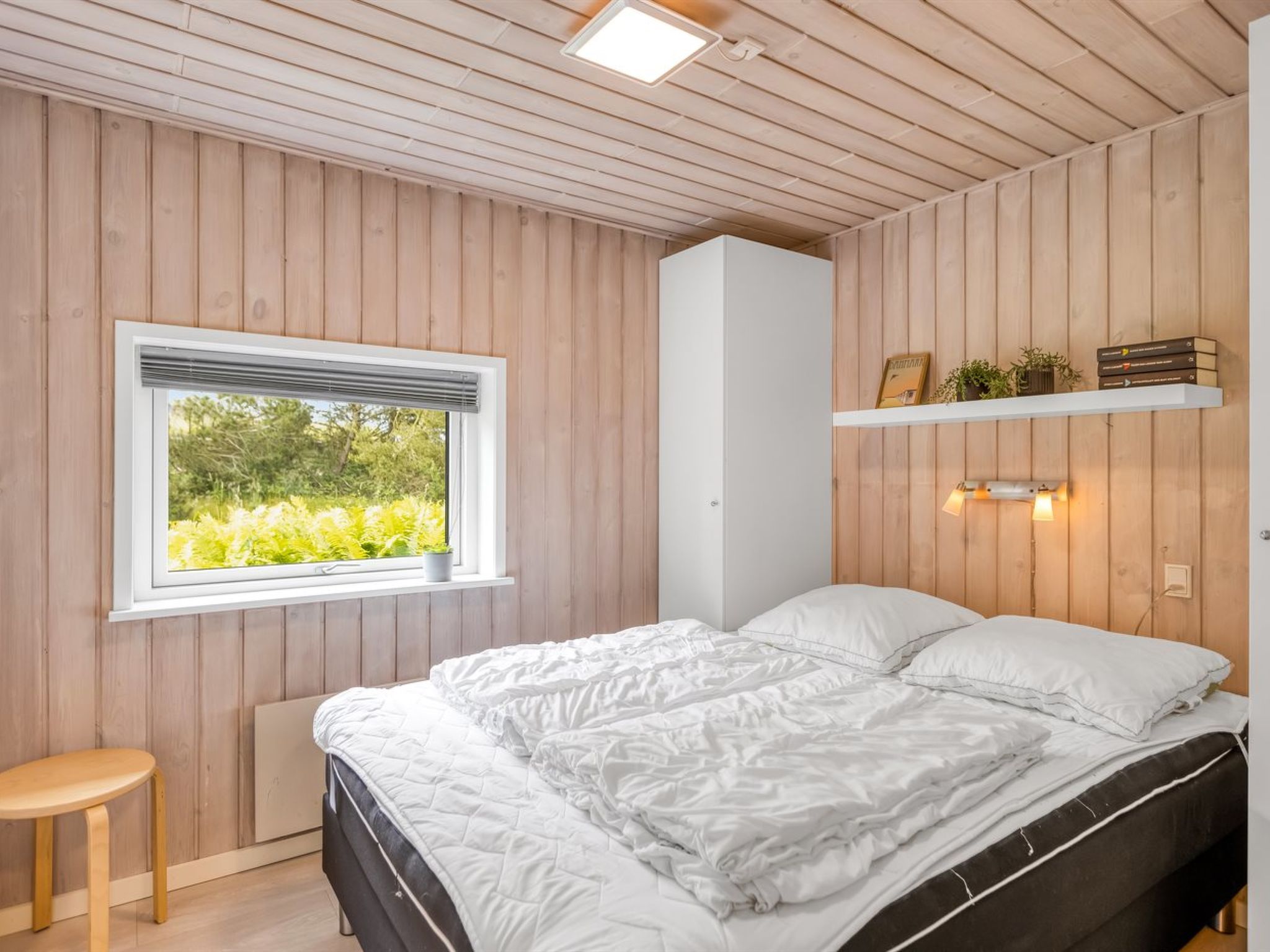 "Yngve" - 1.2km from the sea - Drinnen