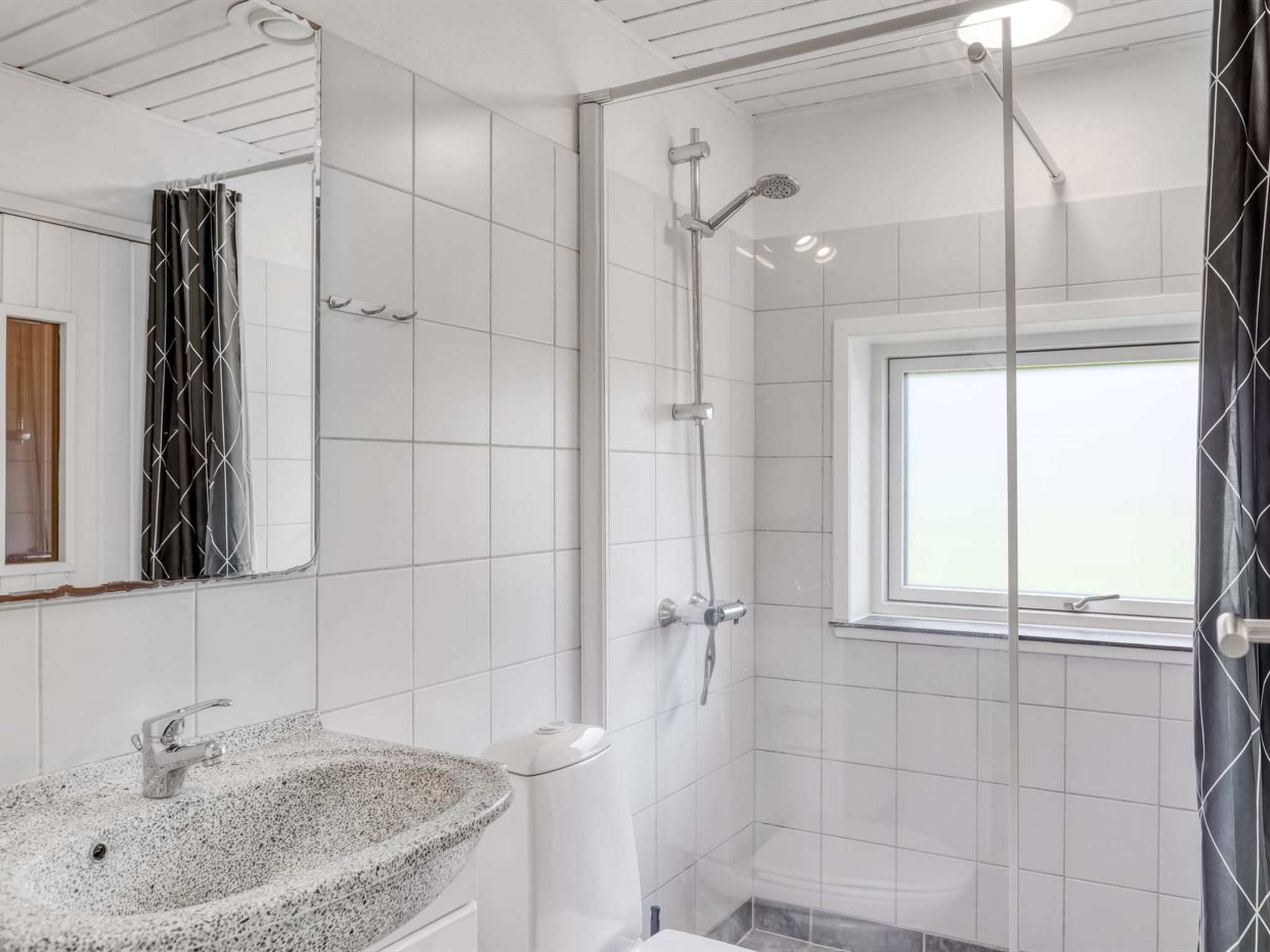 "Yngve" - 1.2km from the sea - Drinnen